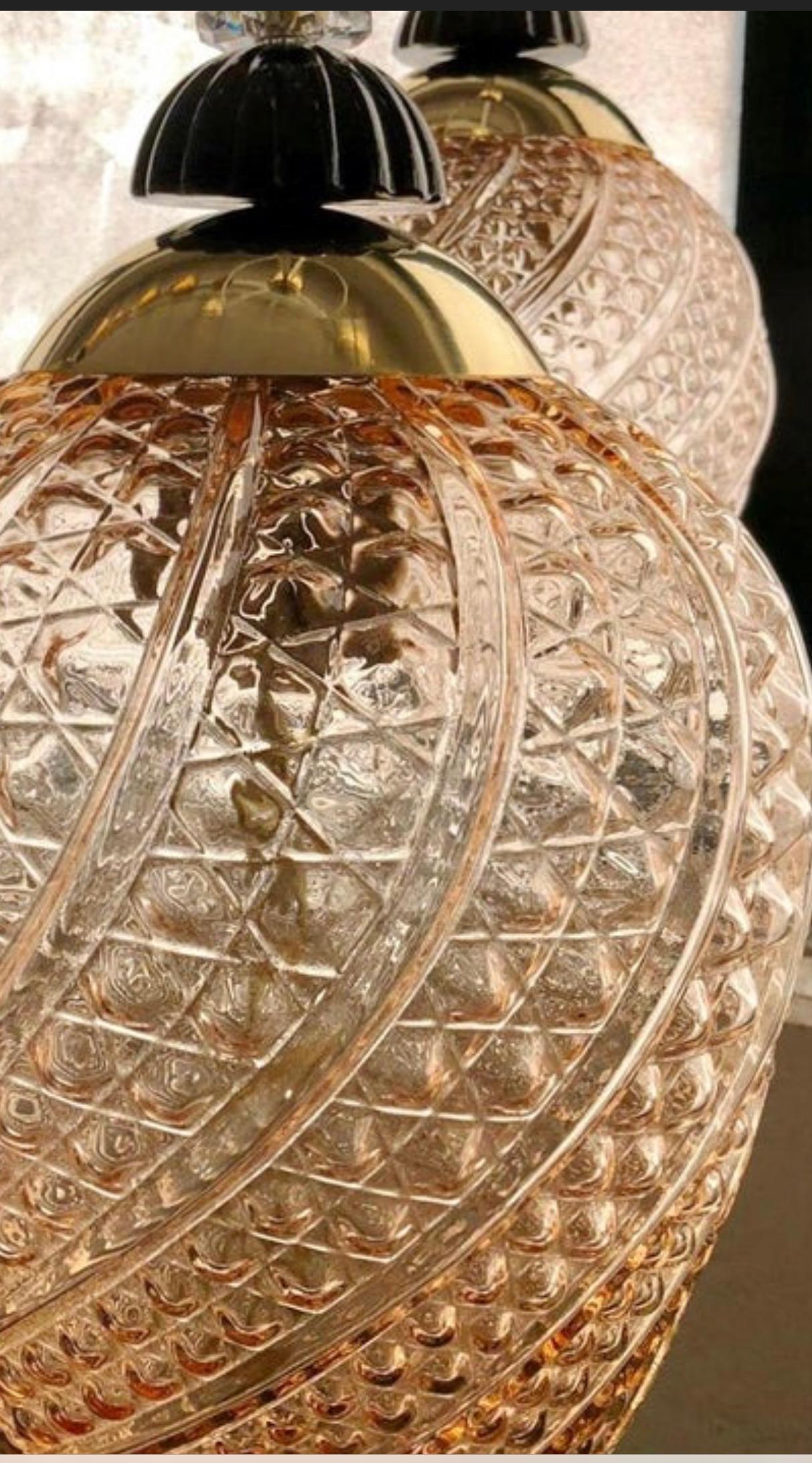 Lampe à suspension ovale italienne sur mesure en verre de Murano et cristal noir et rose avec œufs en vente 8