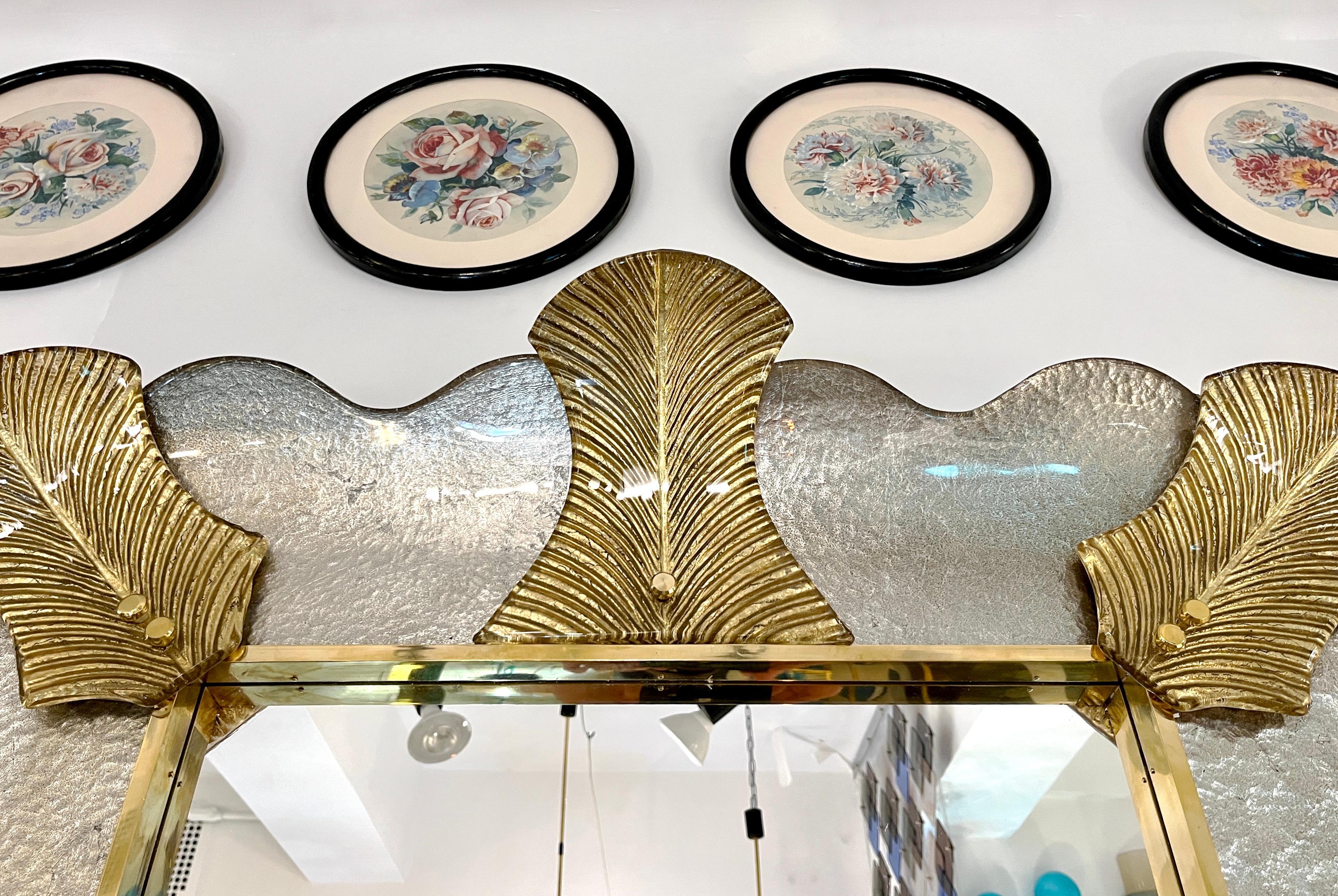 Bespoke Italian Pair of Art Deco Style Curved Leaf Murano Glass Brass Mirror For Sale 3