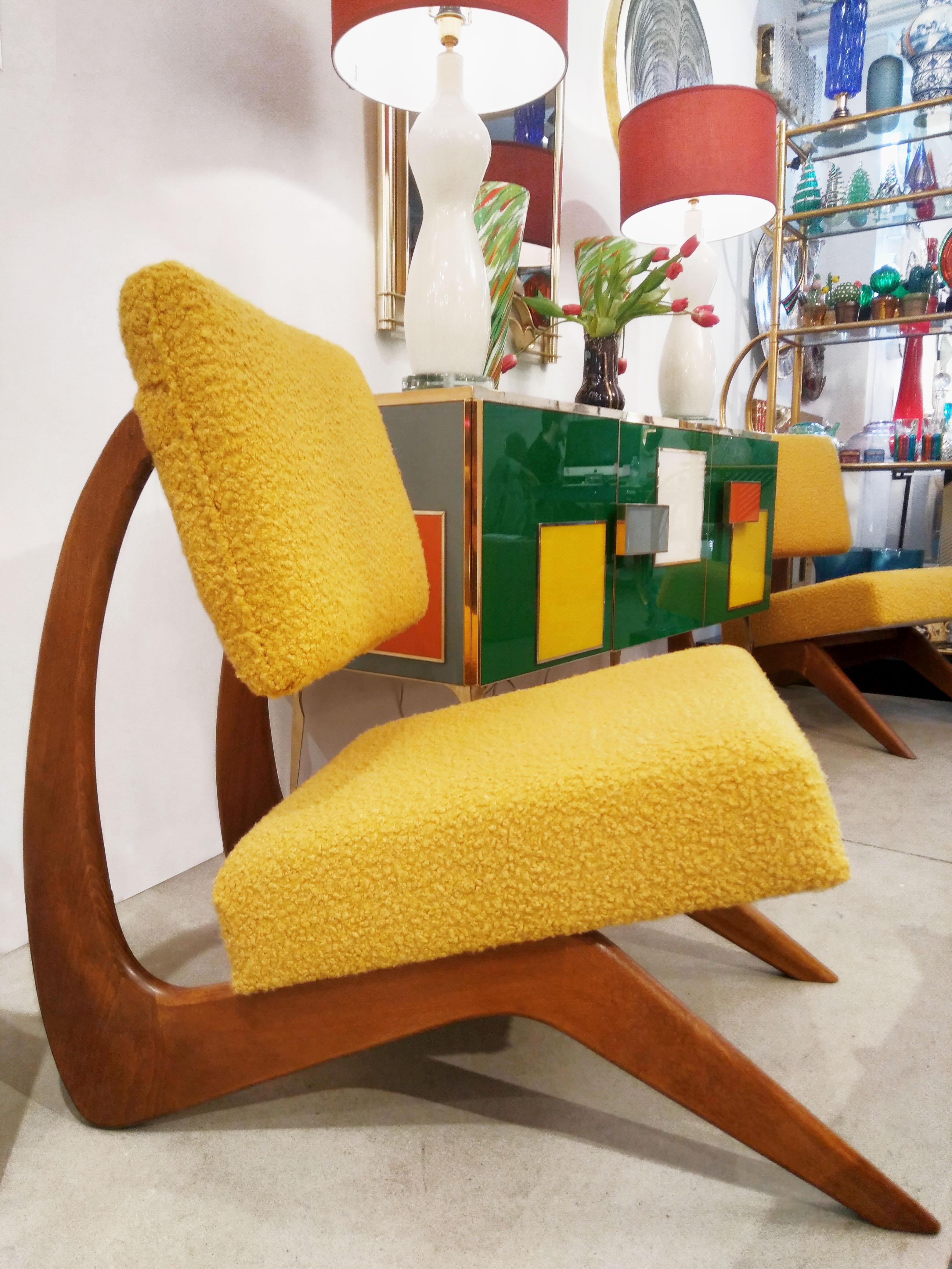 Bespoke Italian Pair of Boucle Mustard Yellow Aero Curved Beech Lounge Chairs For Sale 10