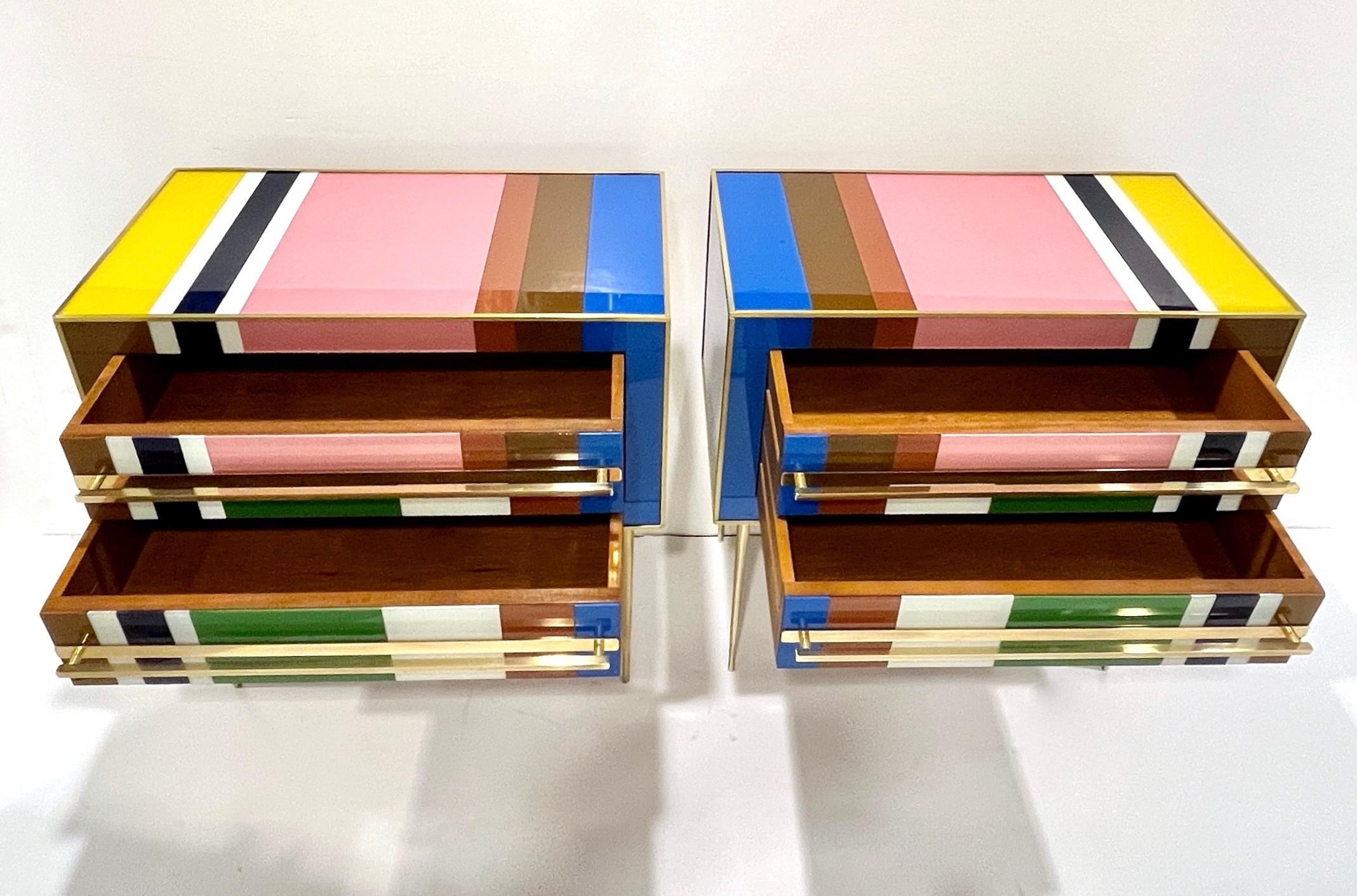Pareja de cómodas / mesas auxiliares italianas a medida de estilo Mondrian Azul Verde Amarillo Posmoderno en venta