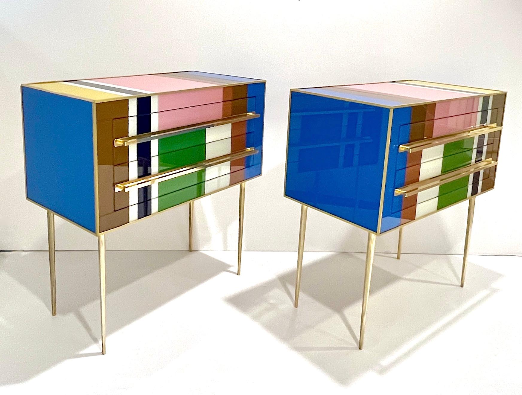 Pareja de cómodas / mesas auxiliares italianas a medida de estilo Mondrian Azul Verde Amarillo Hecho a mano en venta