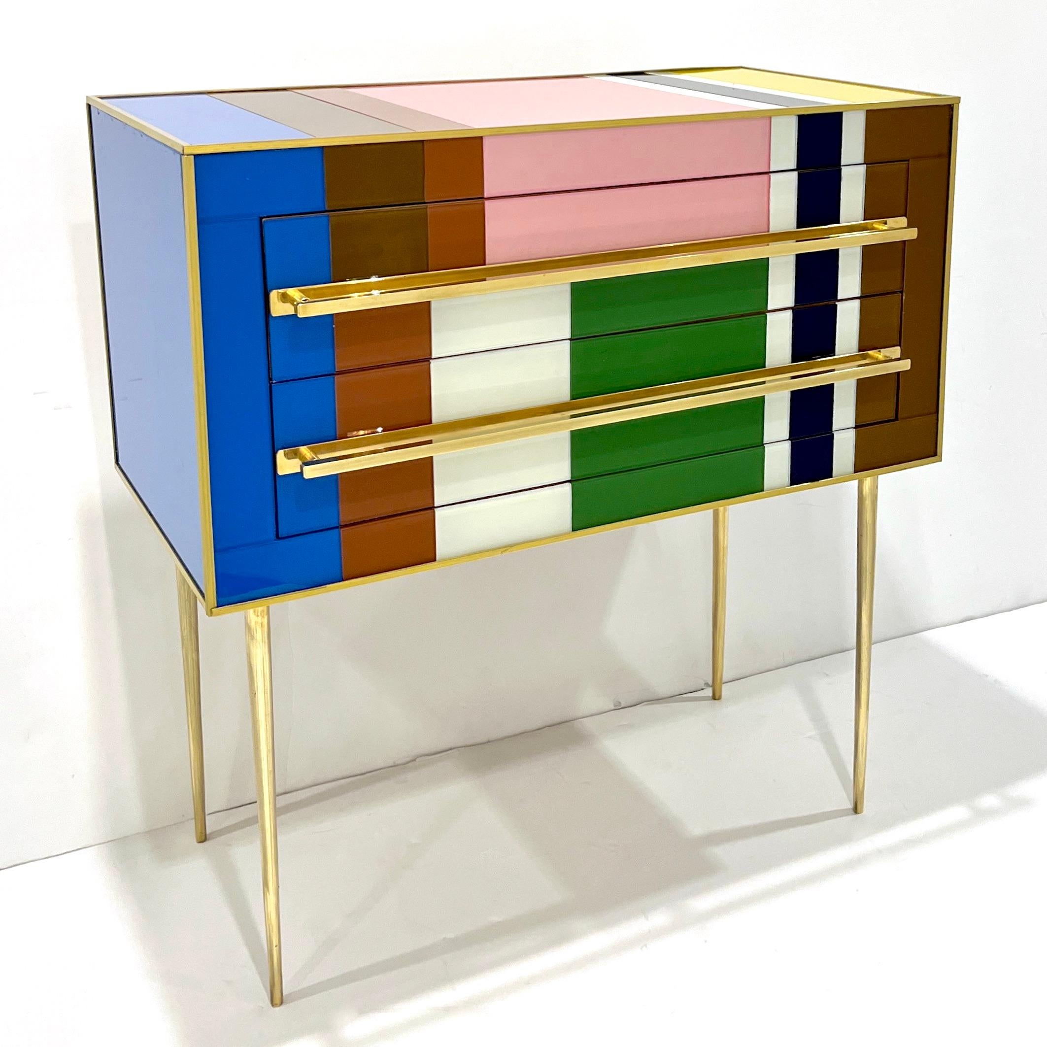Pareja de cómodas / mesas auxiliares italianas a medida de estilo Mondrian Azul Verde Amarillo en venta 1