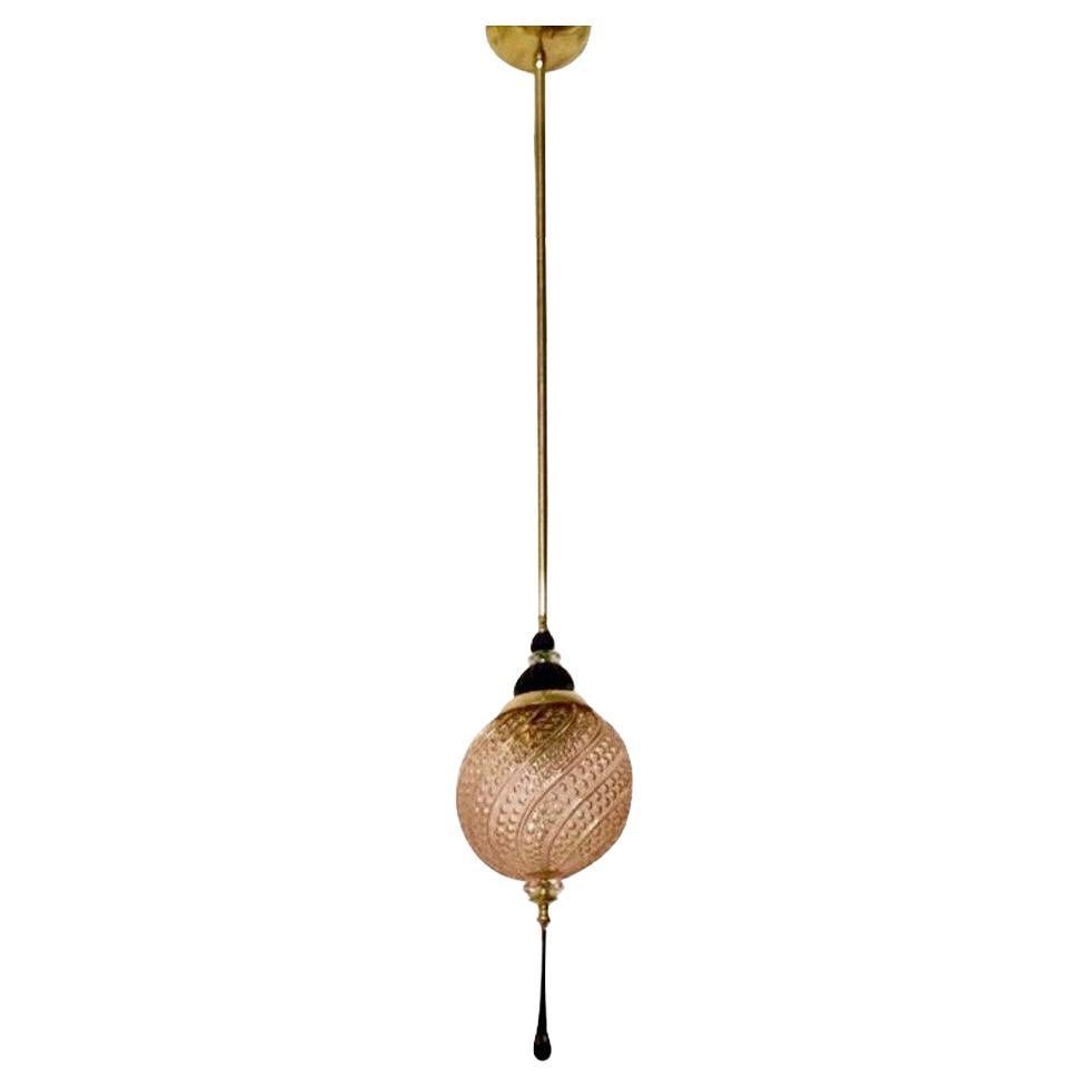 Lampe à suspension italienne ronde en laiton et cristal de Murano noir et rose, sur mesure en vente