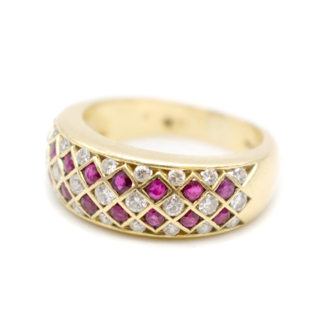 Bespoke Italian Ruby and Diamond Harlequin 18 Karat Gold Ring 4