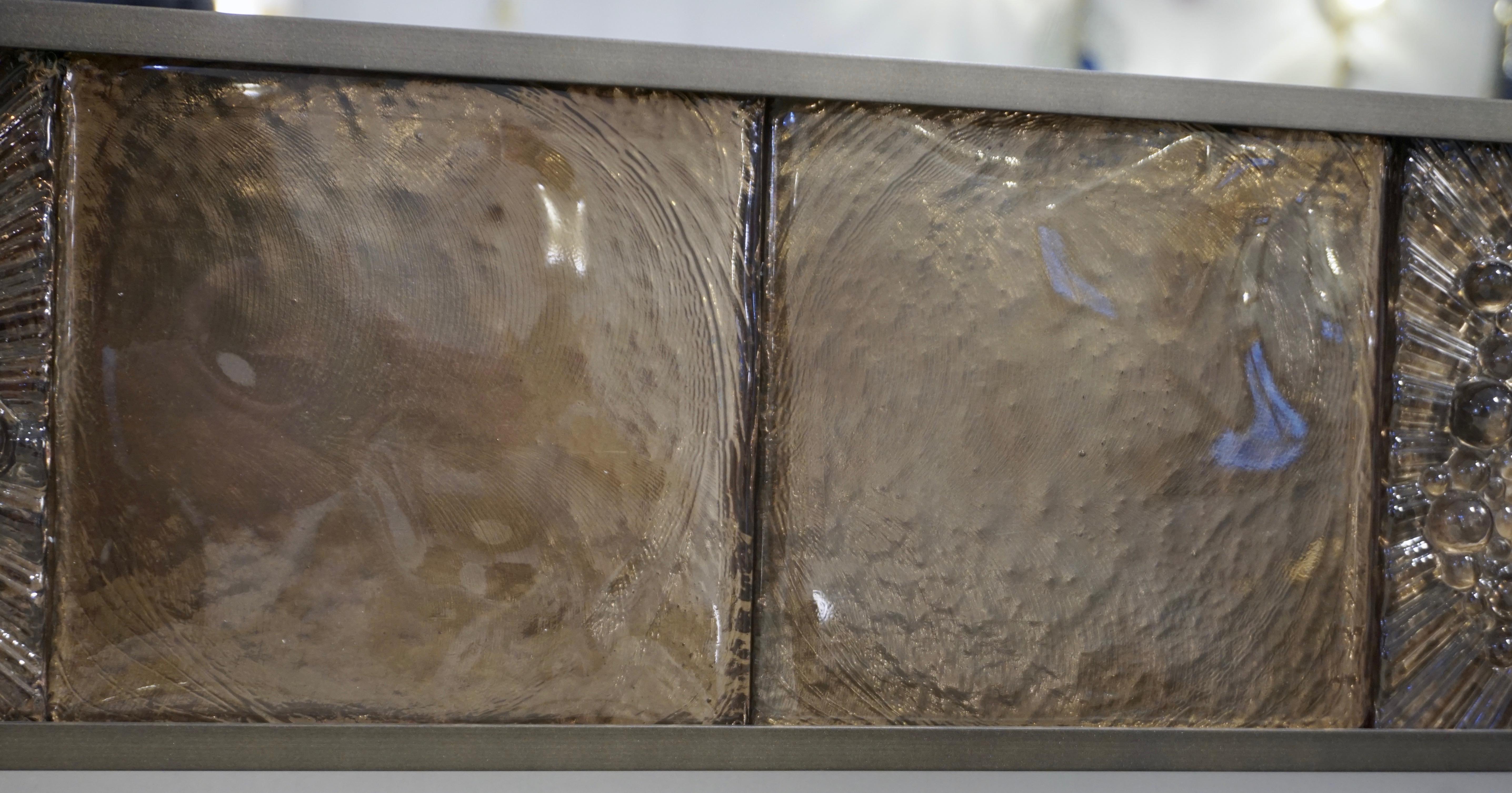 Specchio su misura in vetro di Murano, ambra fumé e vetro geometrico con piastrelle in bronzo in vendita 5
