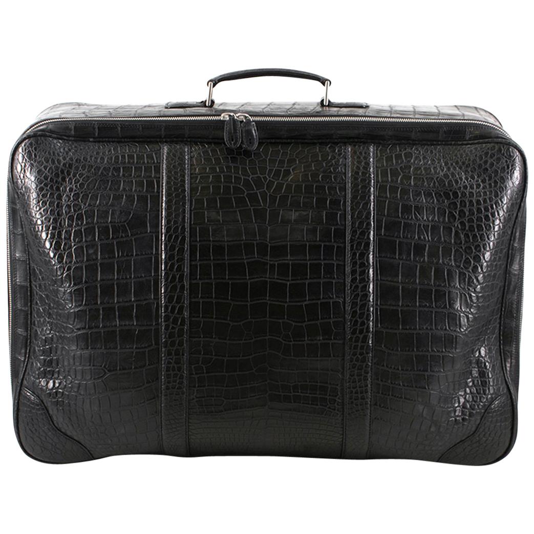 Bespoke large black matte crocodile leather suitcase For Sale