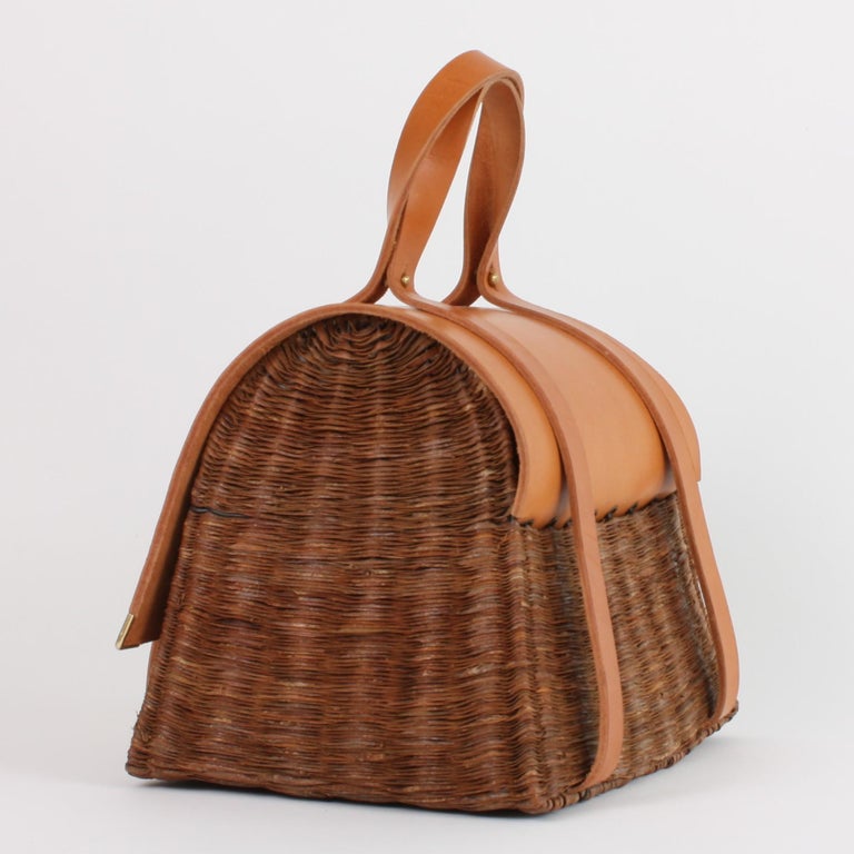 Bespoke Leather and Willow Bark Handbag - Le Précieux For Sale at 1stDibs