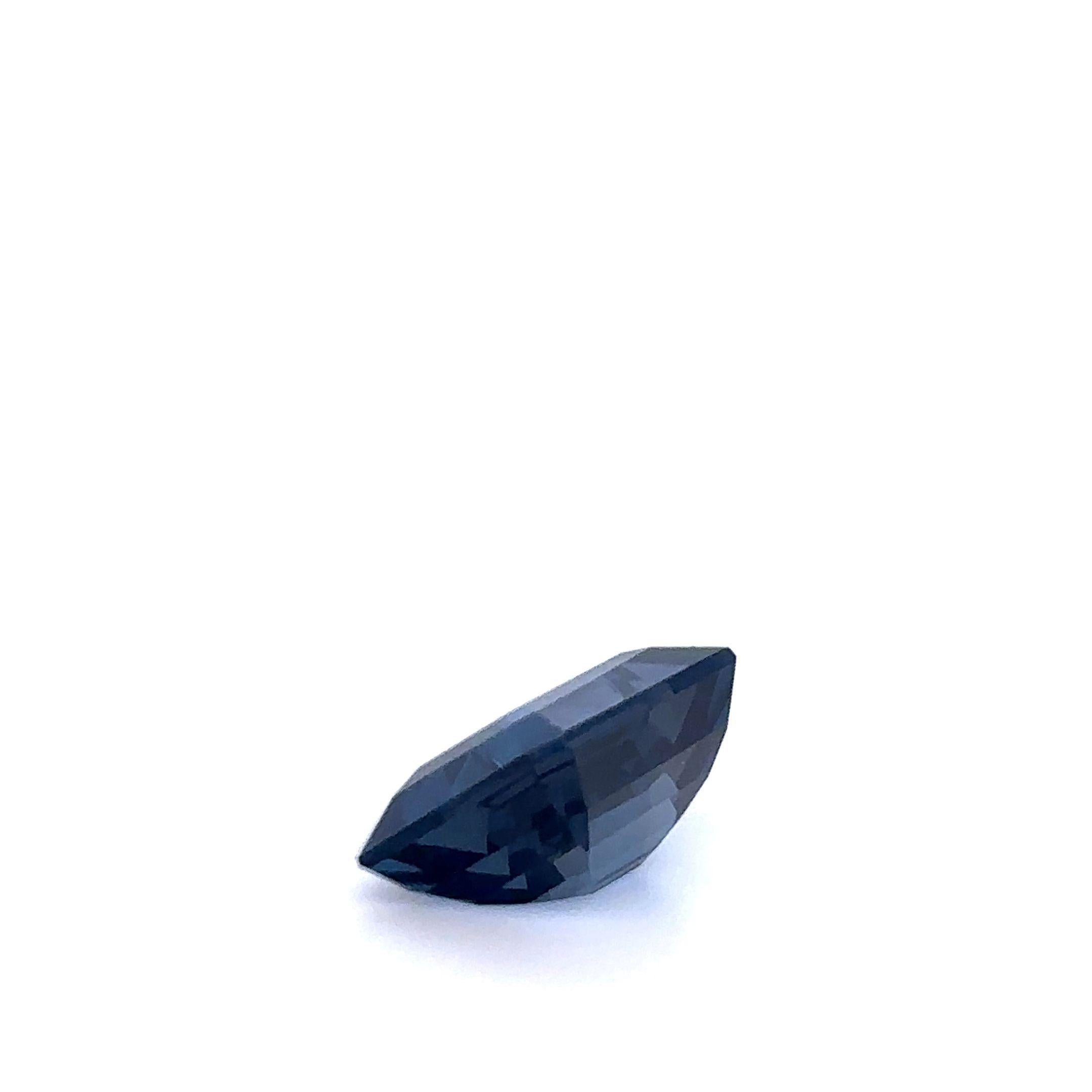 Sur mesure, topaze bleue taille émeraude, 8,35 carats Excellent état - En vente à SYDNEY, NSW