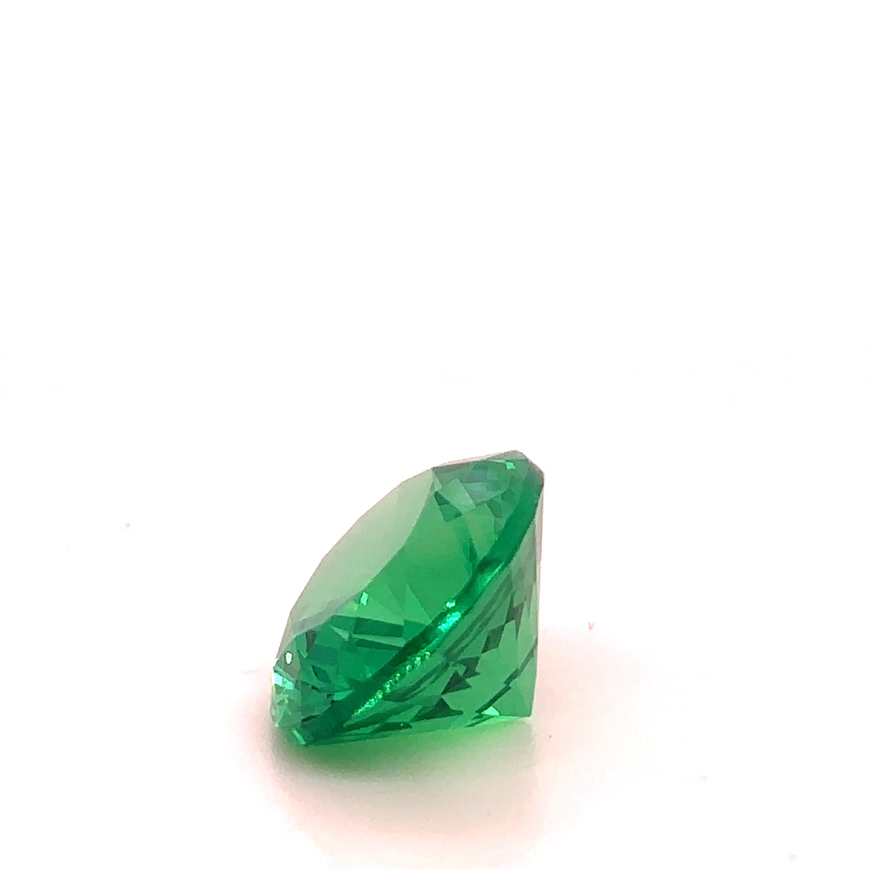 Bespoke Loose Rare Green Yttrium Aluminium Garnet 18.87ct In Excellent Condition For Sale In SYDNEY, NSW