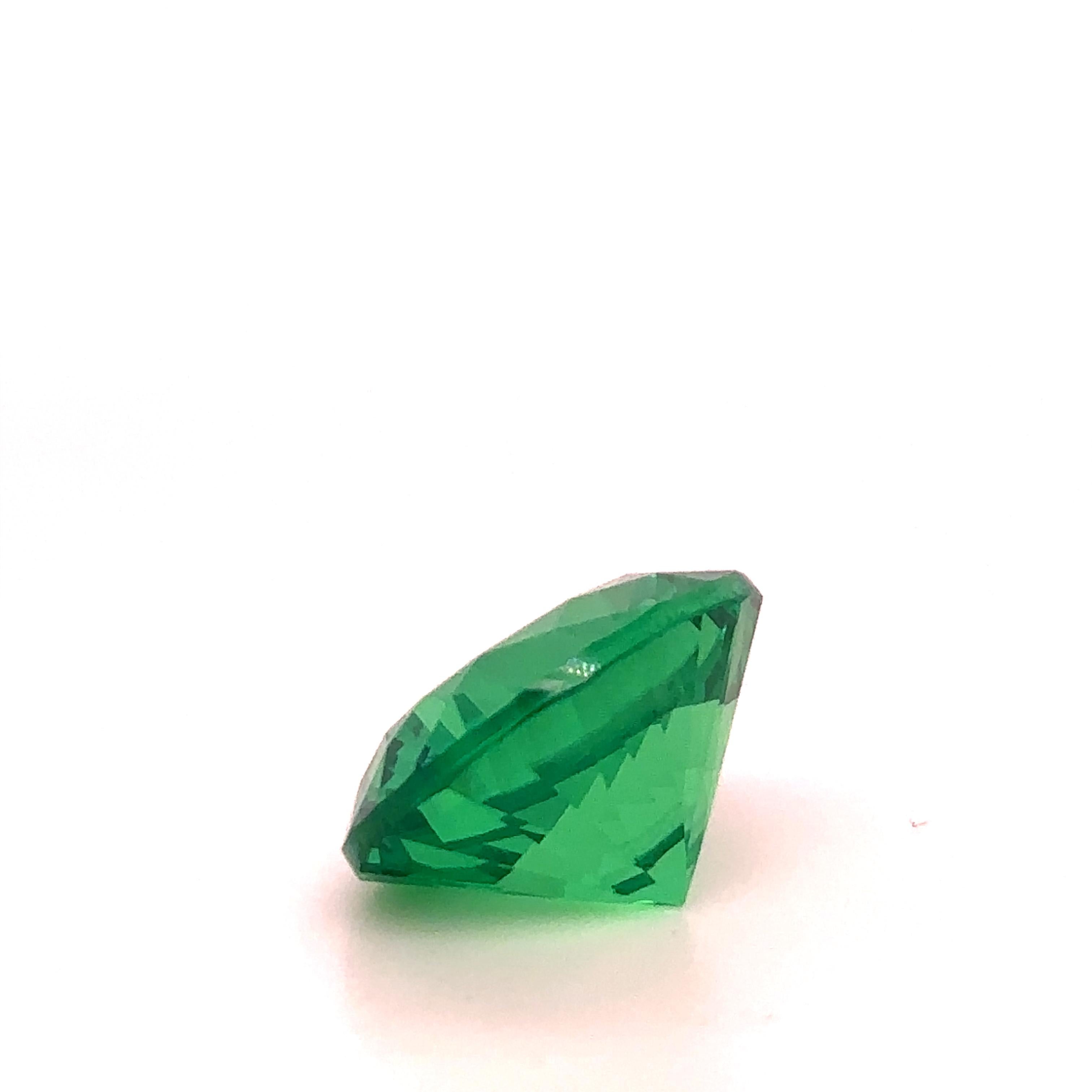 Women's or Men's Bespoke Loose Rare Green Yttrium Aluminium Garnet 18.87ct For Sale