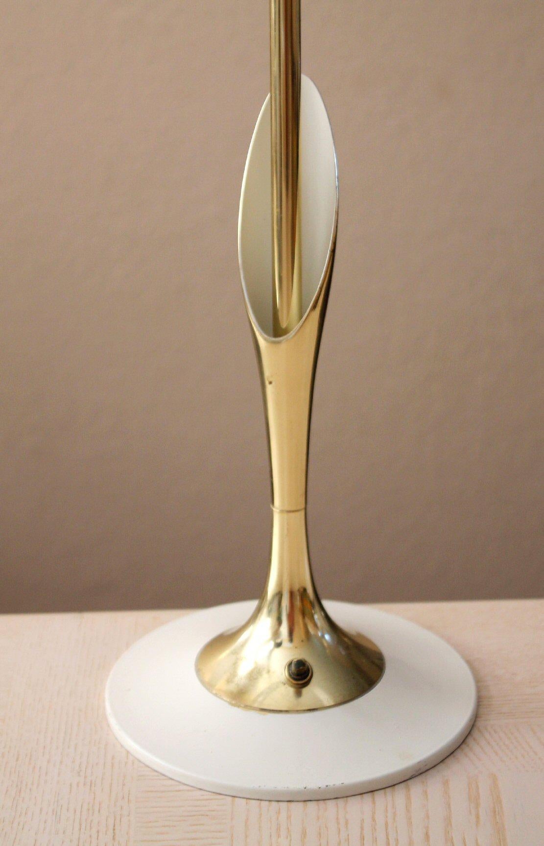 Bespoke Mid Century Modern Brass Laurel Lamp. White Richard Barr Clean Design.  In Good Condition For Sale In Peoria, AZ
