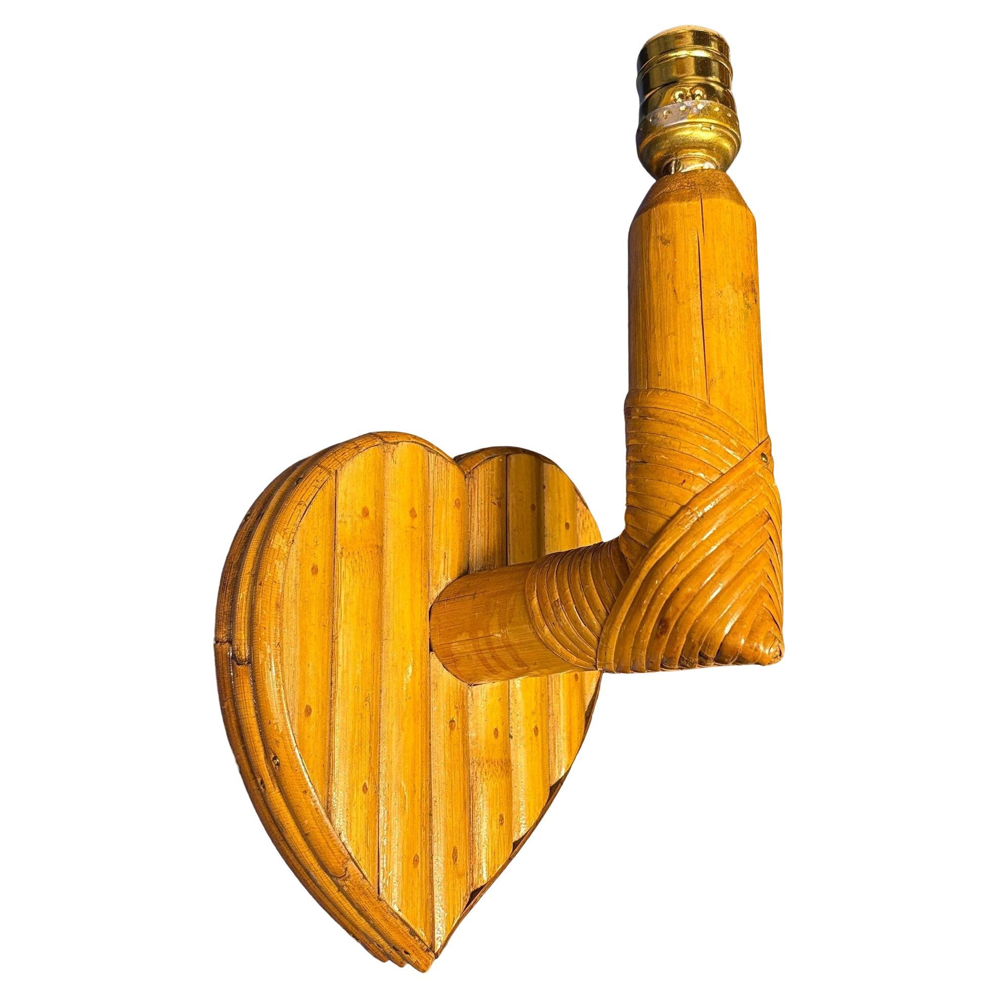 Bespoke Mid-century Split Rattan Heart Shaped Wall Sconce in vendita