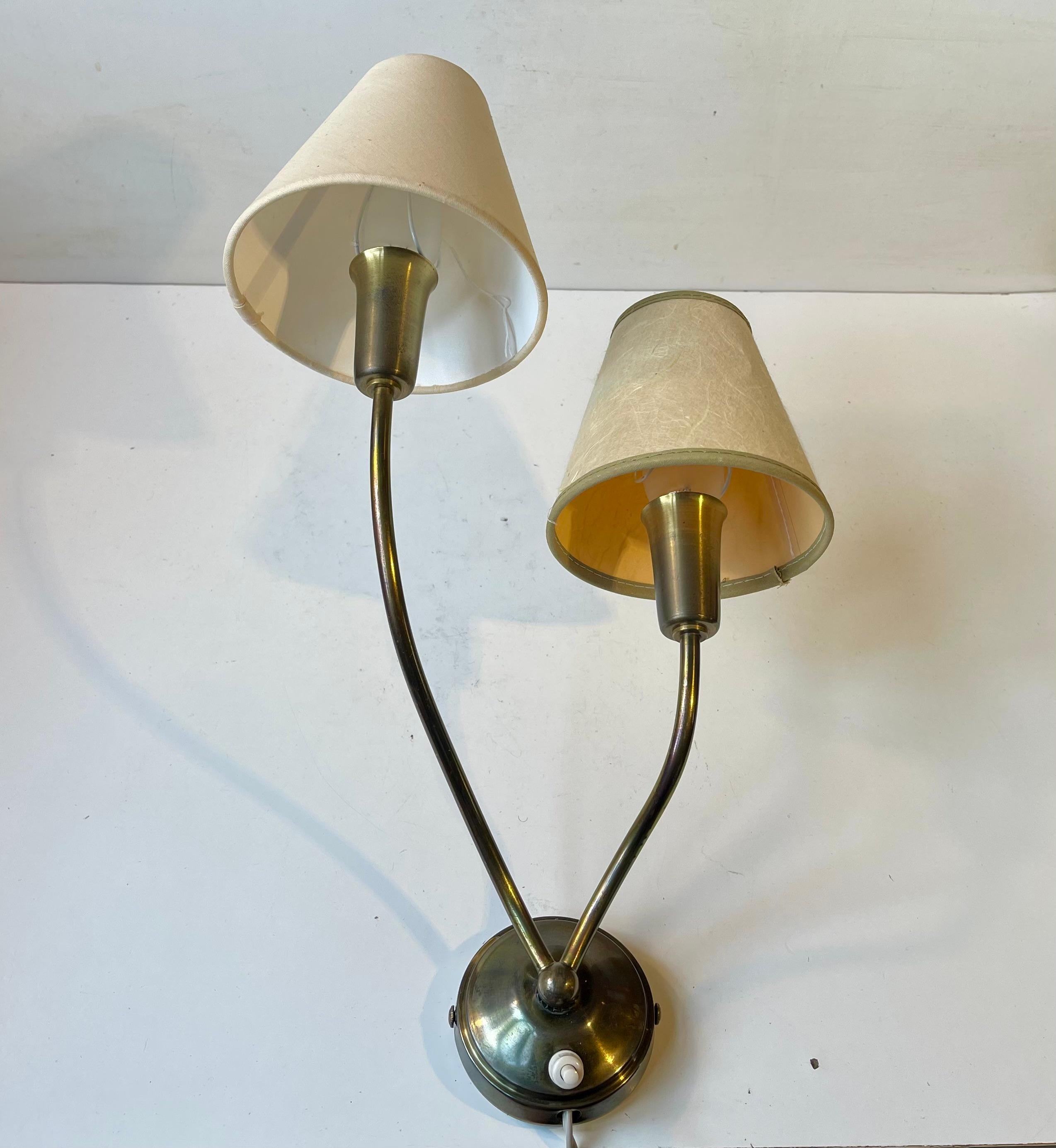 Bespoke Midcentury Italian Dual Wall Sconce in Brass, 1950s For Sale 2