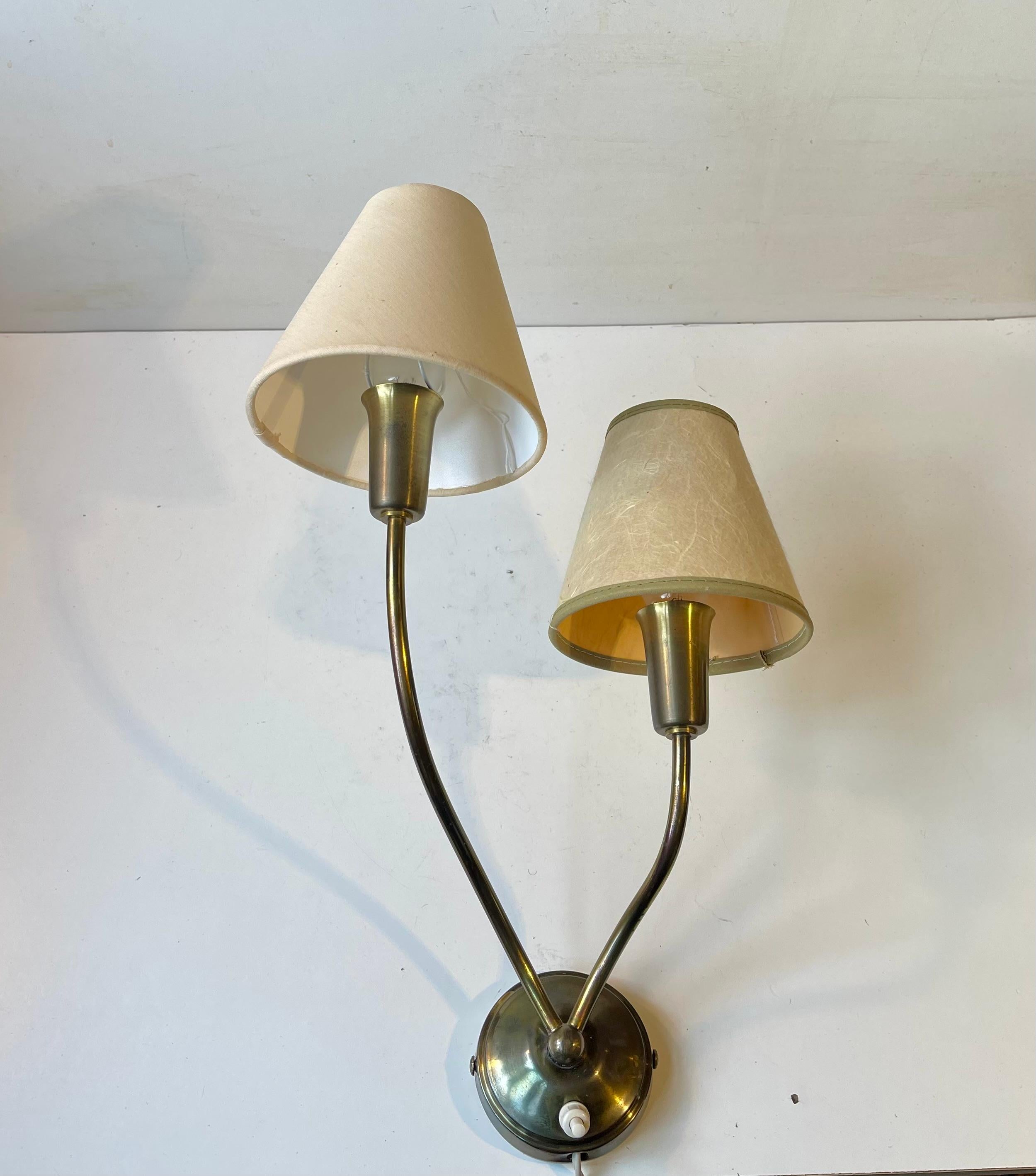 Bespoke Midcentury Italian Dual Wall Sconce in Brass, 1950s For Sale 3
