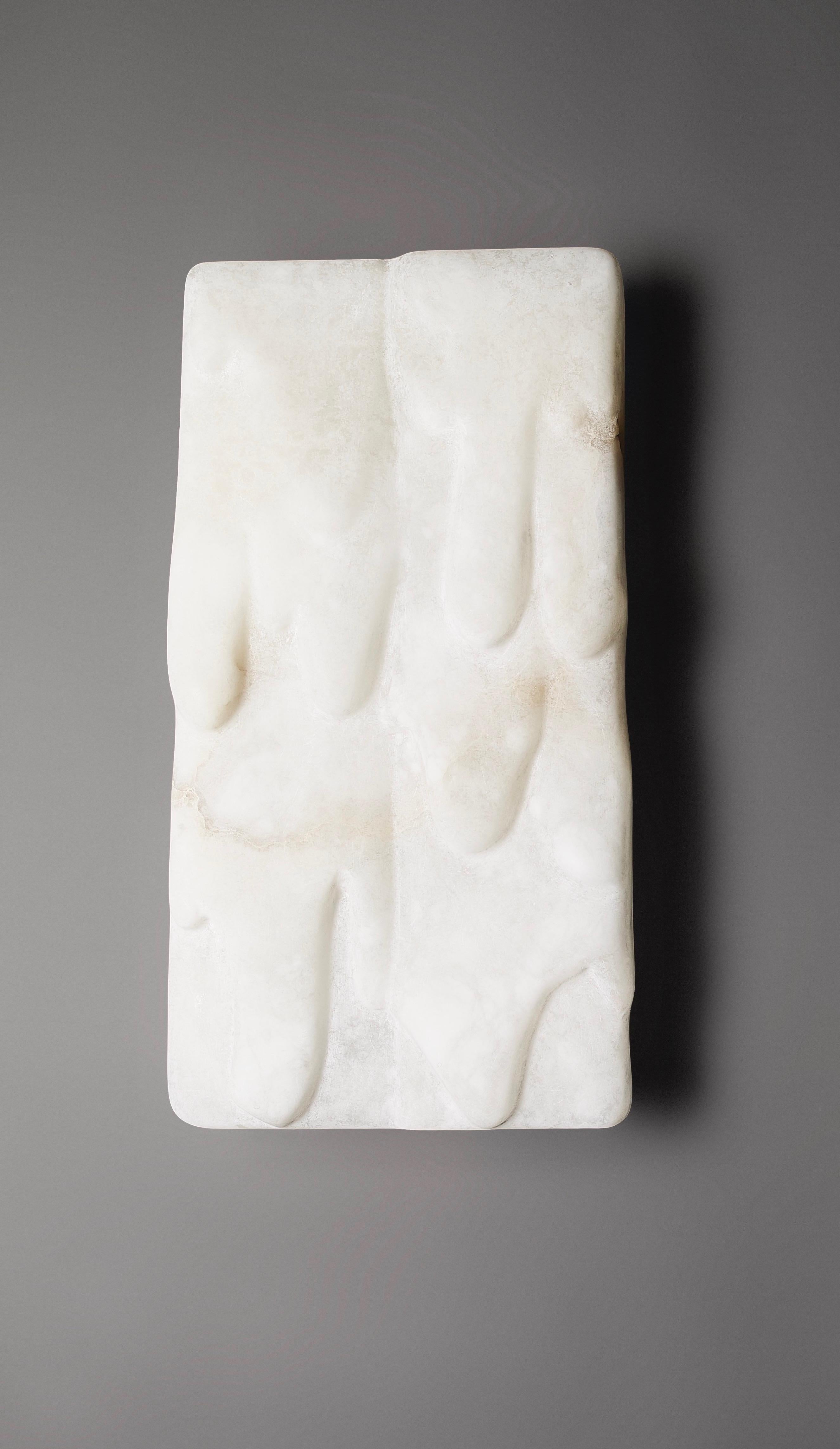 Hand-Crafted Bespoke Minimalist Italian Neoclassical Drop Decor White Alabaster Modern Sconce