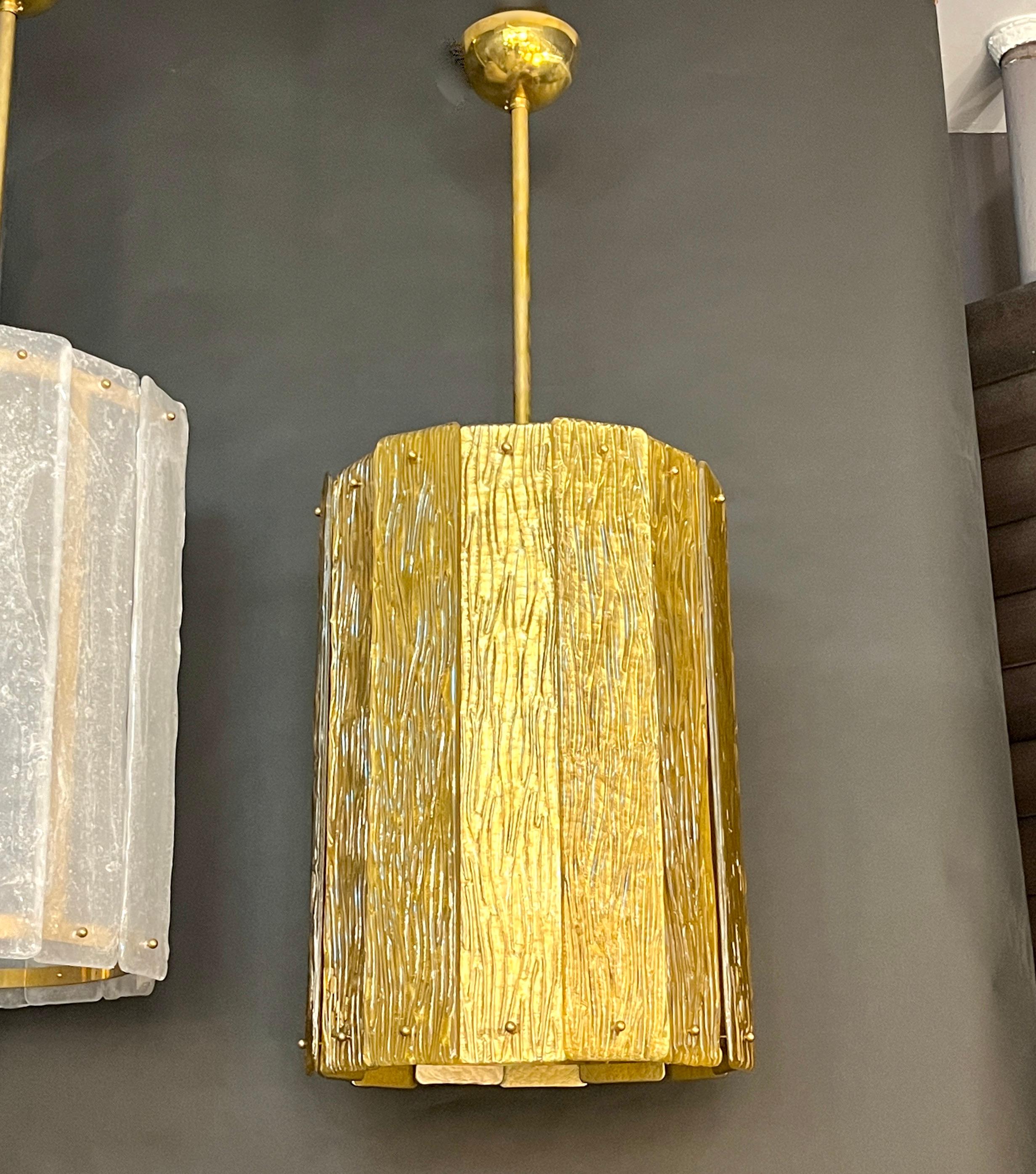 Art déco Lanterne / Lustre Modern Art Deco italien en verre de Murano doré en laiton, fait sur mesure en vente