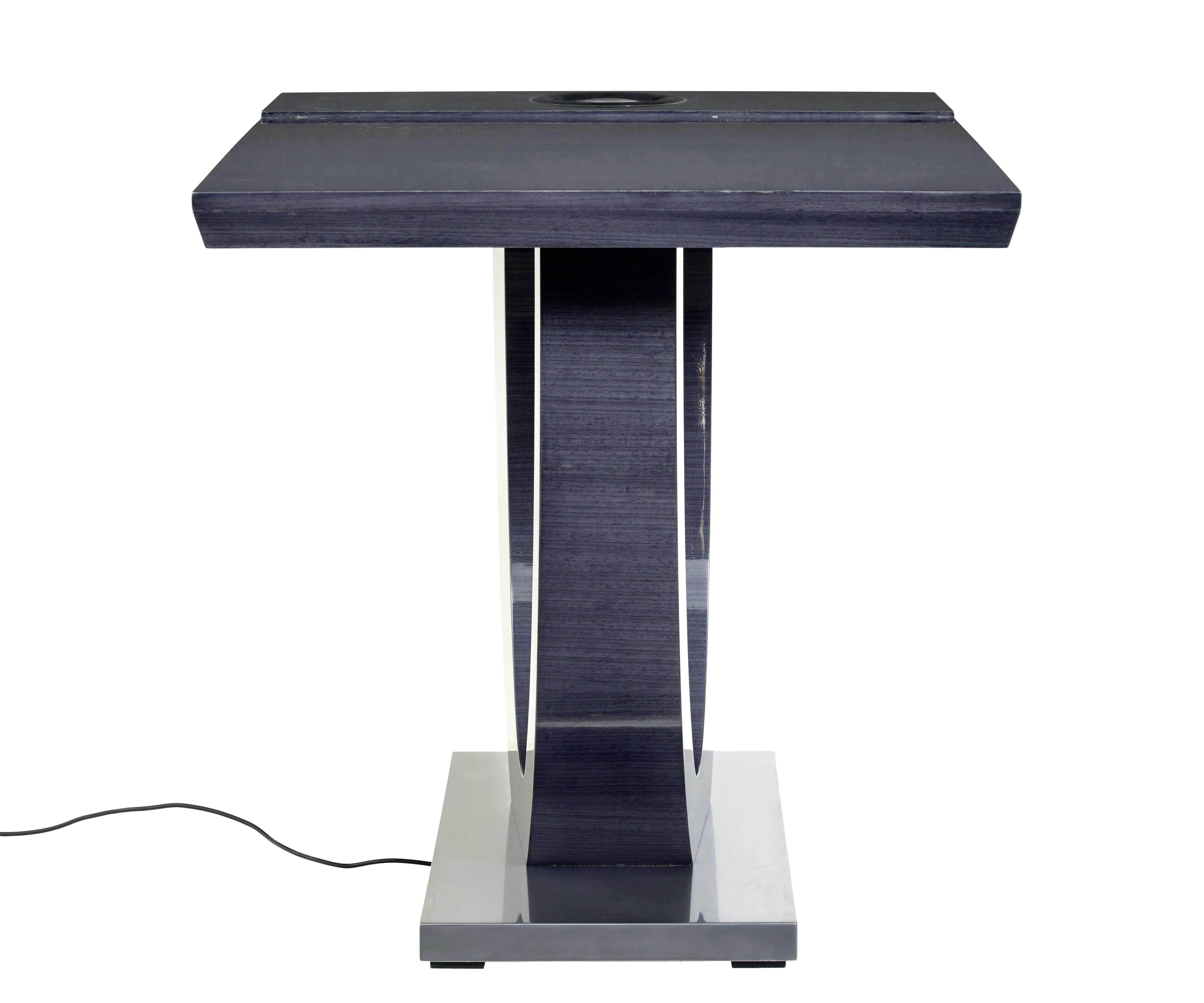 Moderne Table de bar à vin Kaelo en sycomore gris, moderne et sur mesure en vente