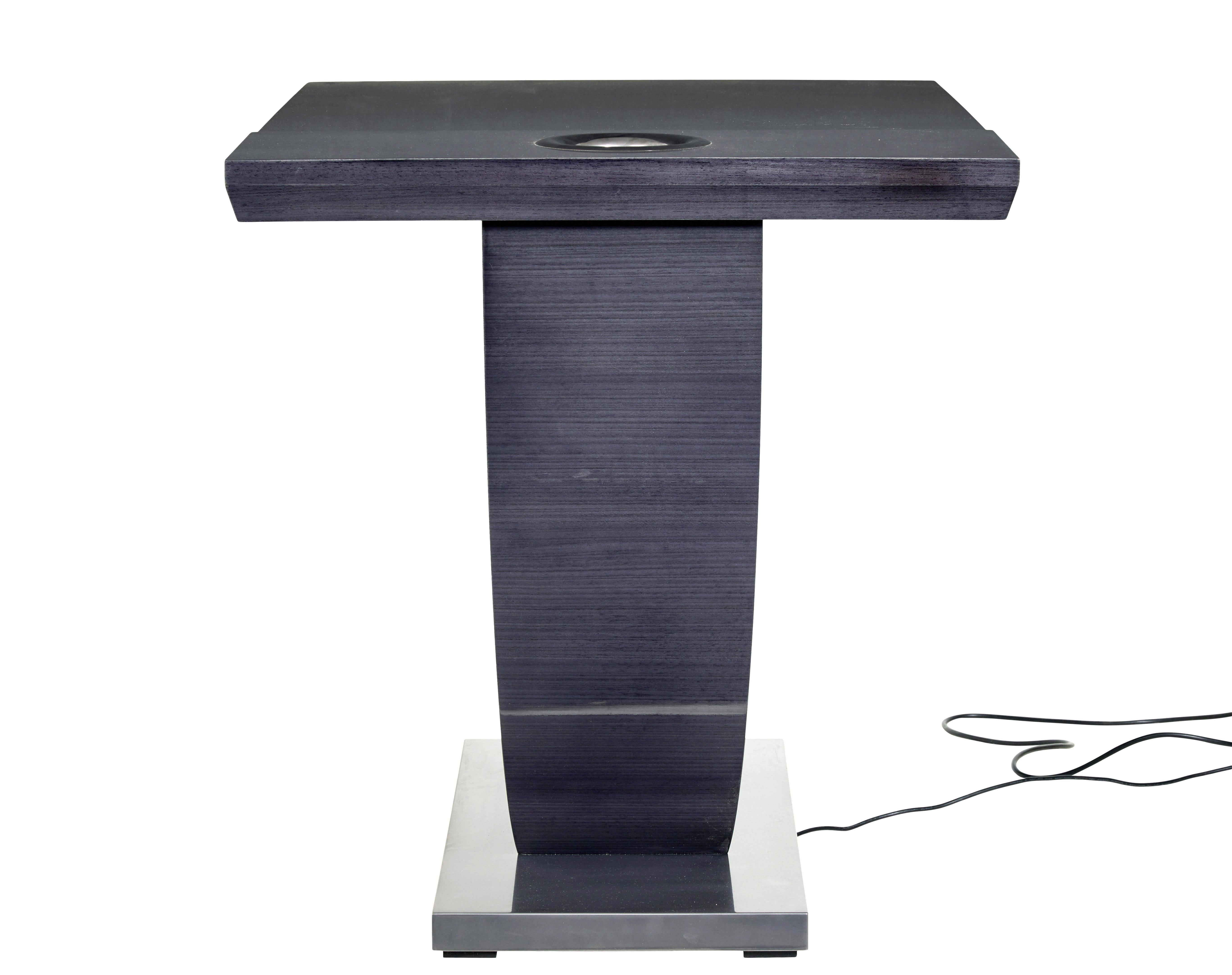 Anglais Table de bar à vin Kaelo en sycomore gris, moderne et sur mesure en vente