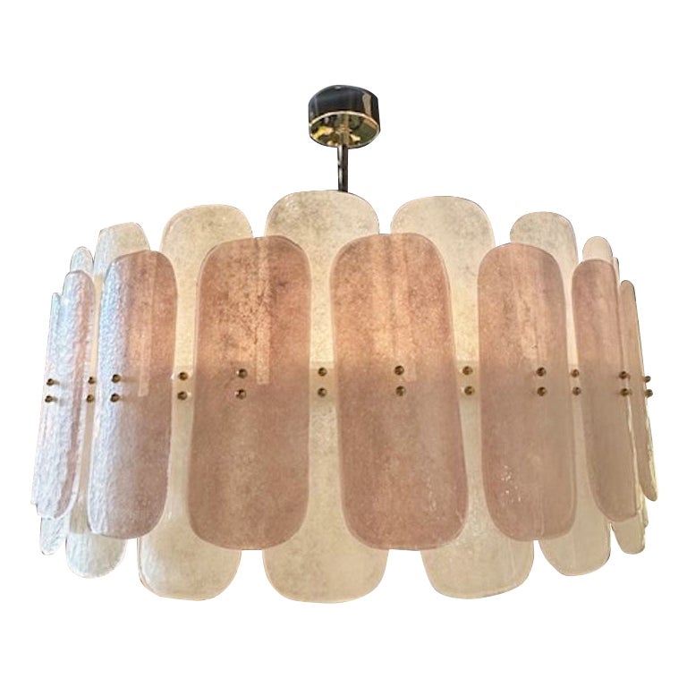 Lampadario a tamburo in vetro di Murano moderno e su misura in rosa e bianco in vendita