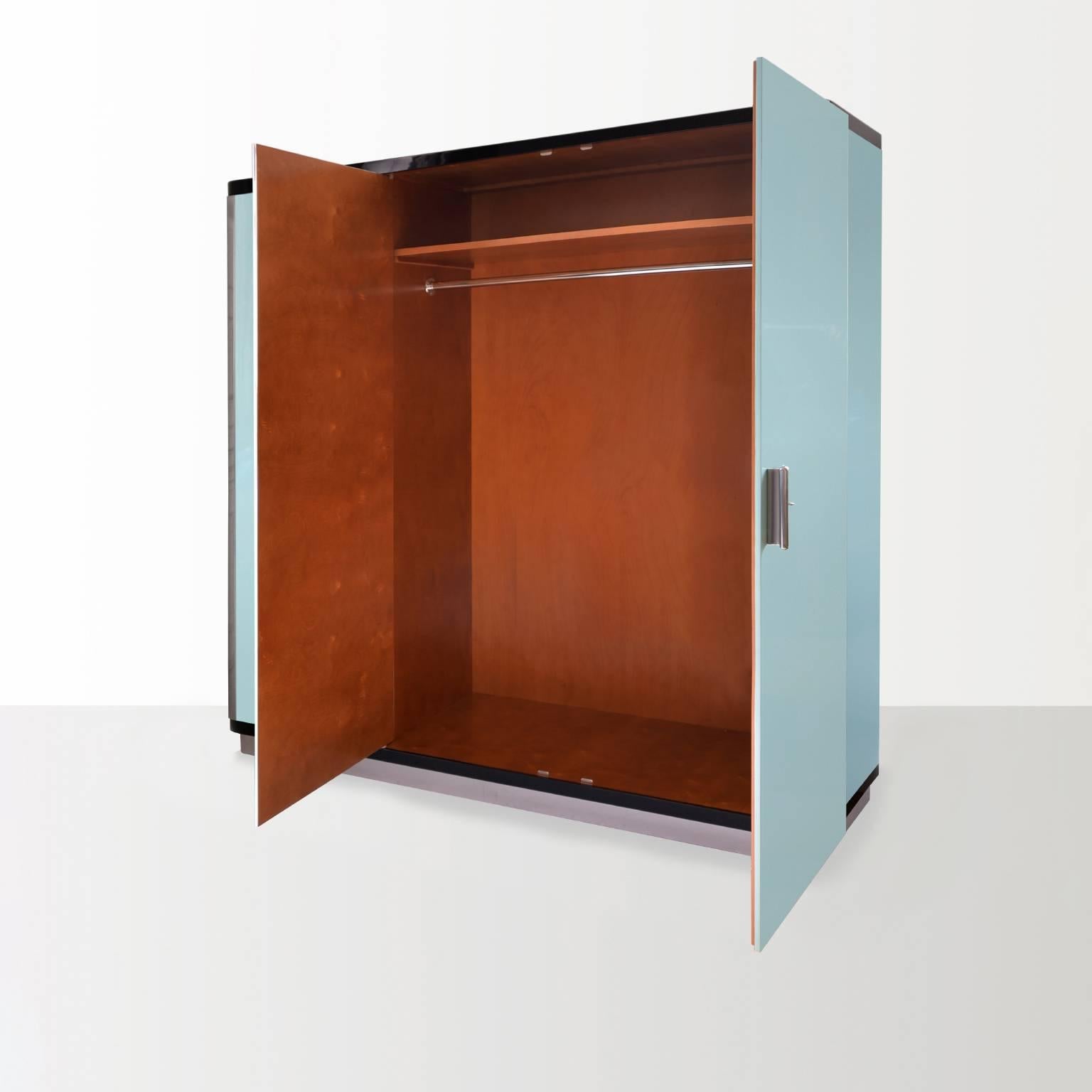 Bespoke Modernist Wardrobe, High-Gloss Lacquered Wood, Chromium-Plated Steel In New Condition For Sale In Berlin, DE