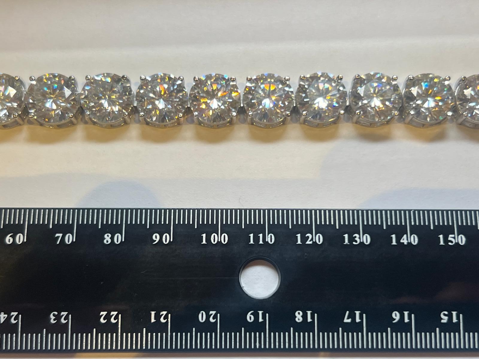 Women's Bespoke Moissanite Bracelet 85.00ct For Sale