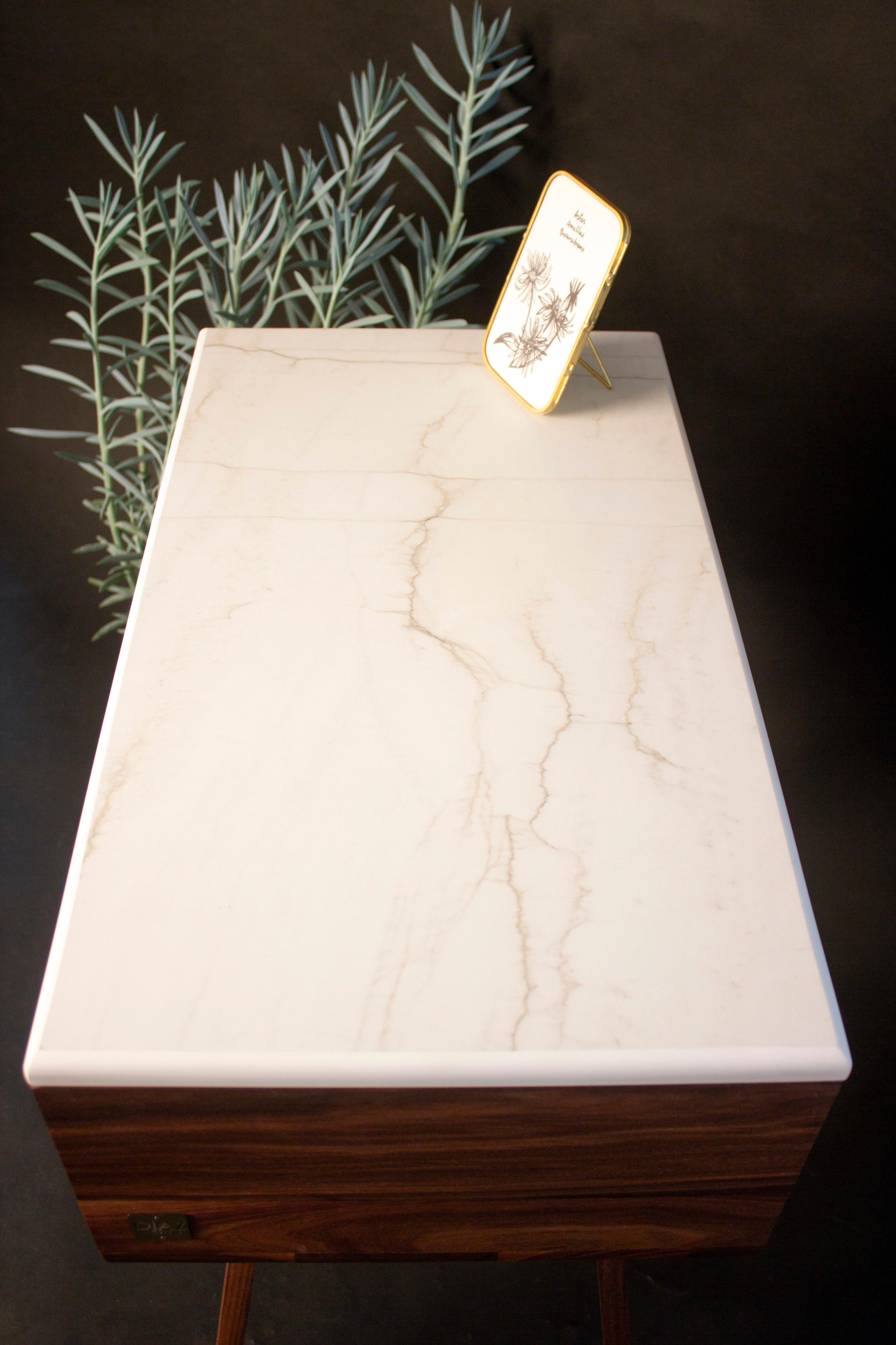 Oiled Bespoke Nightstand in Walnut & White Porcelain – Mid-Century Inspired, Timeless For Sale
