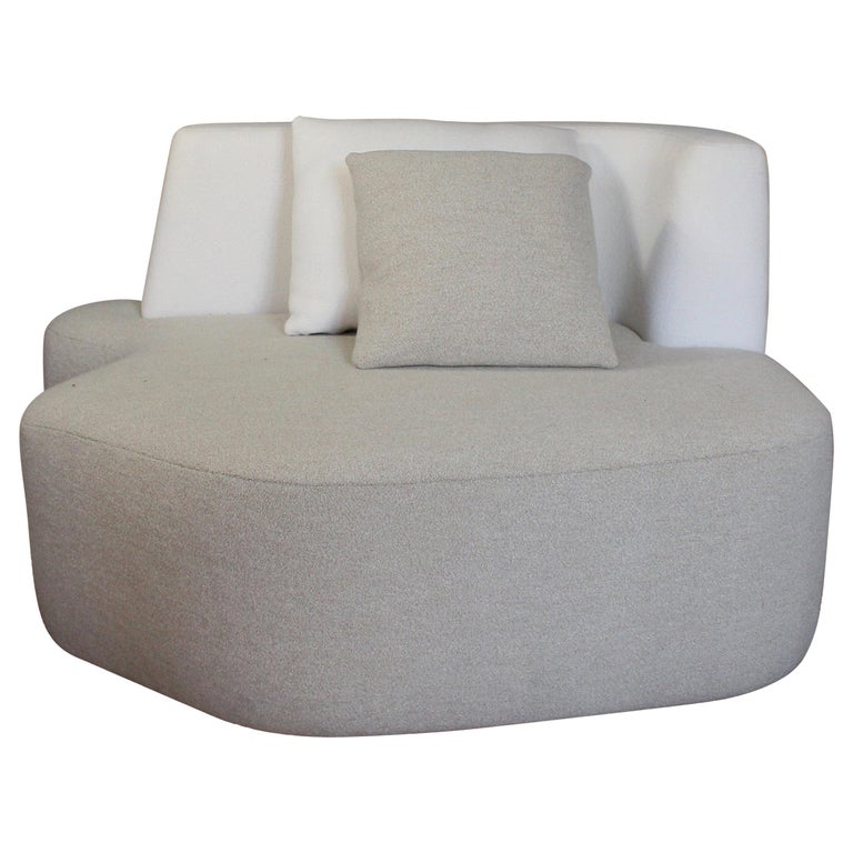 Bespoke Organic Sofa in White and Cream Wool Handmade in France Customizable For Sale