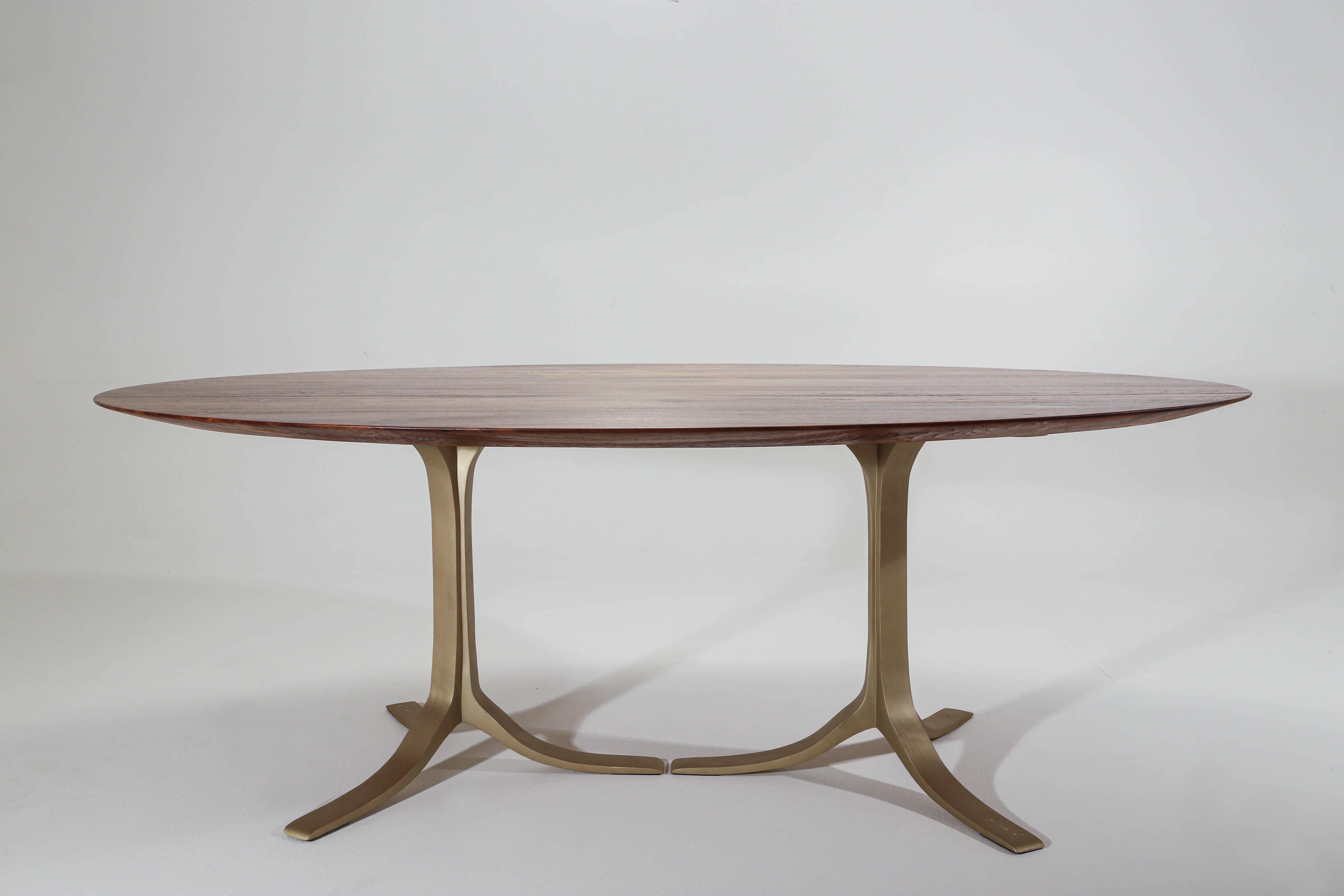 We created this oval table for a client in München, Germany. After hearing about the client's space we suggested this 'Golden Section Oval', a perfect oval within a perfectly proportioned recangle. The client selected reclaimed Golden Teak we