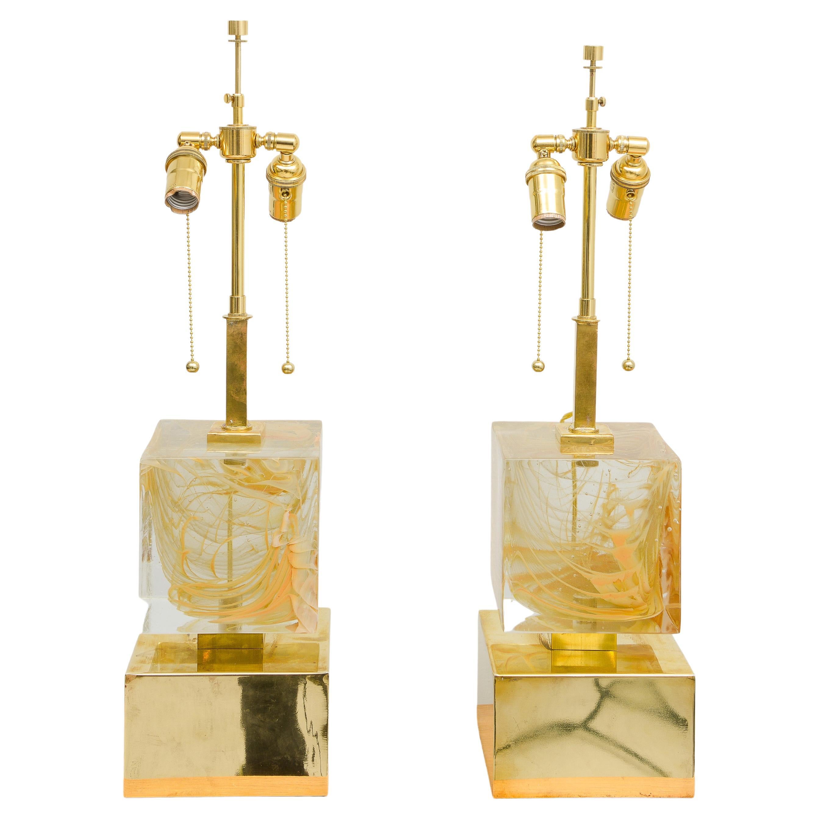 Paire de lampes sculpturales en verre de Murano sur socle en laiton, sur mesure