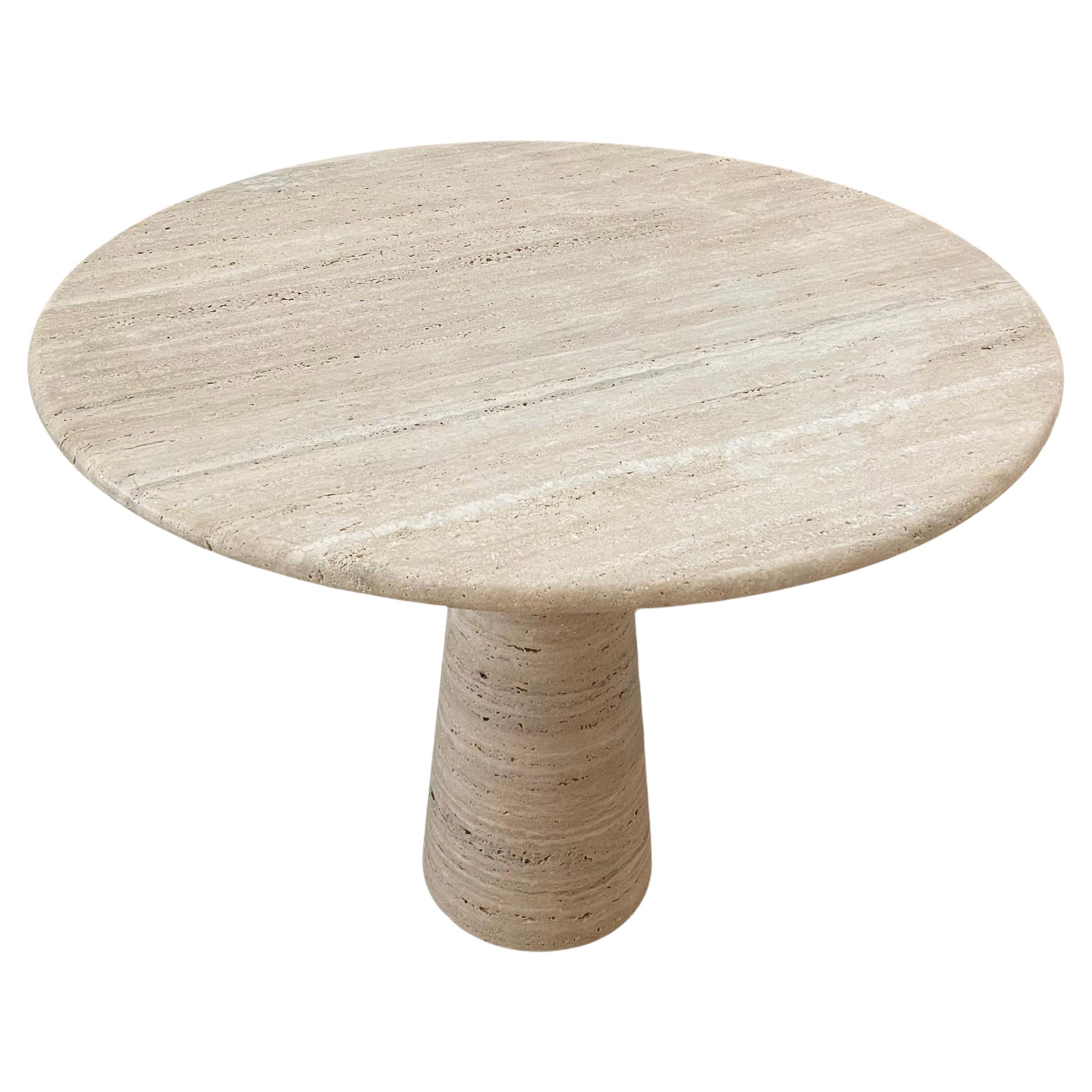 Mesa de comedor italiana redonda a medida en travertino