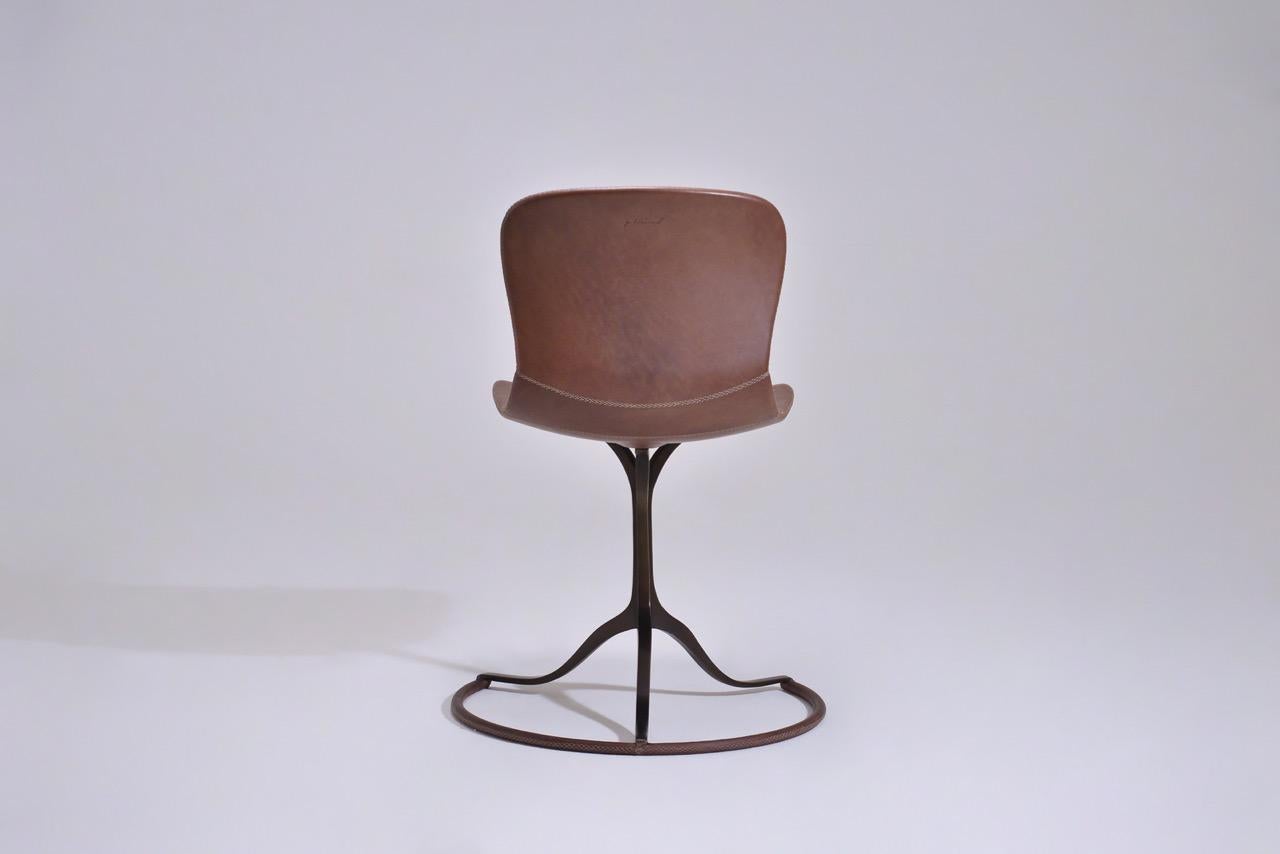 Mid-Century Modern Bespoke Sand Cast Brass Chair in Chataigne Leather, by P. Tendercool For Sale