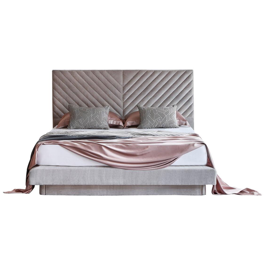 Bespoke Stella Headboard and Nº4 Bed Set, California King Size, by Nicole Fuller For Sale