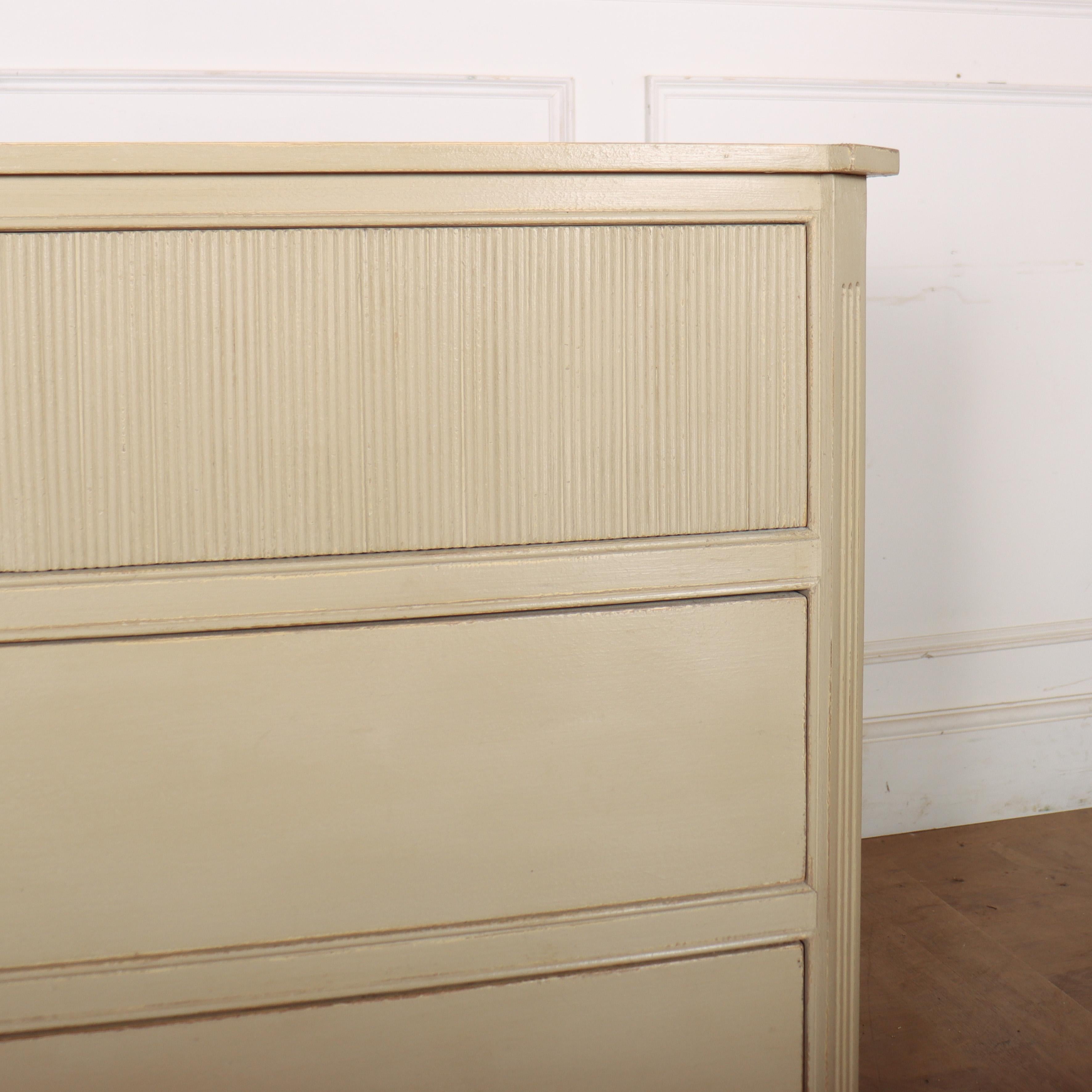 Bespoke Swedish Style Commode In New Condition For Sale In Leamington Spa, Warwickshire