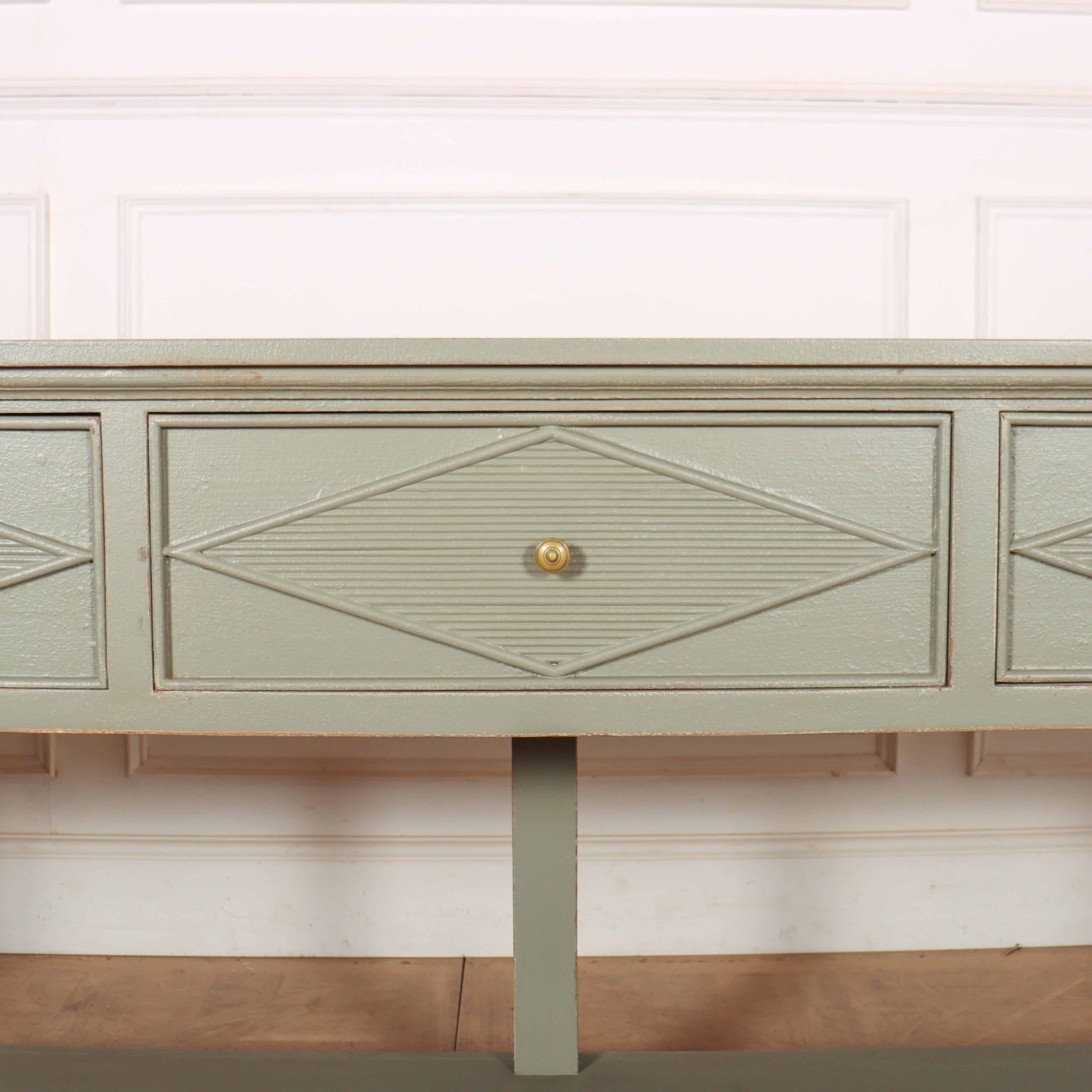 Table console suédoise sur mesure Neuf - En vente à Leamington Spa, Warwickshire