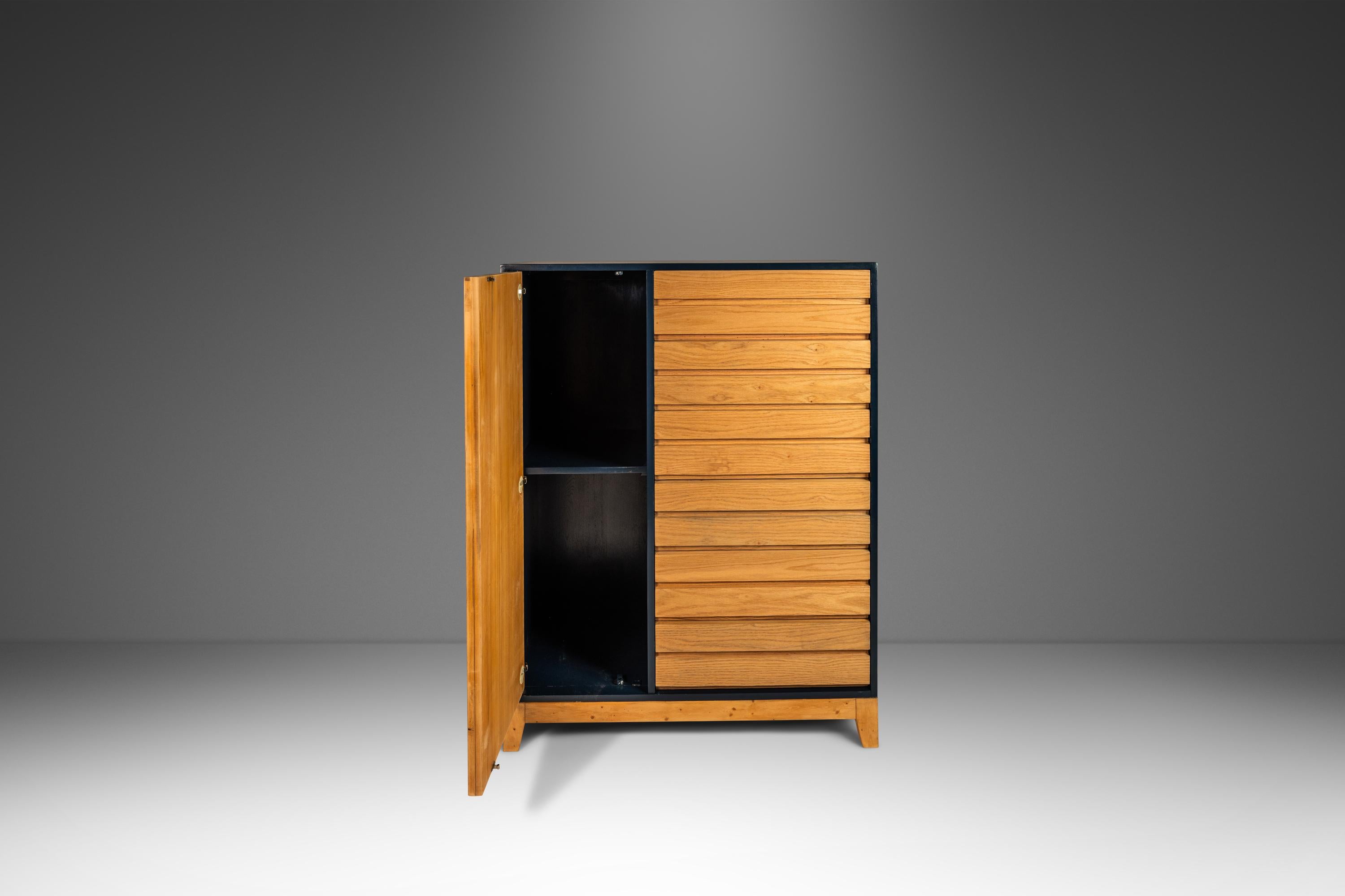 Bespoke Two Tone Geometric Gentleman's Dresser by Milo Baughman for Founders 70s 4