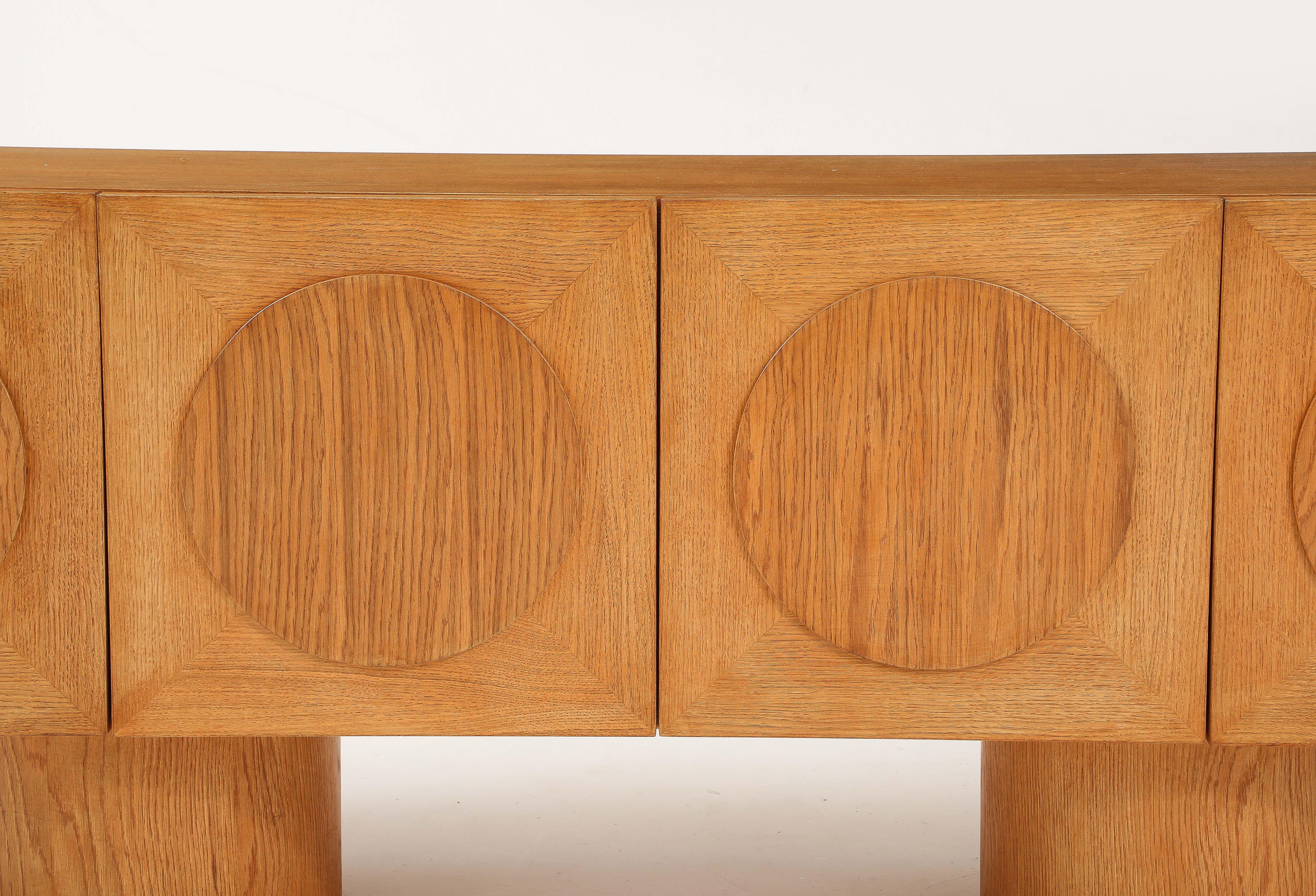 Mid-Century Modern Buffet ou crédence géométrique en Oak Oak blanc sur mesure, Italie en vente