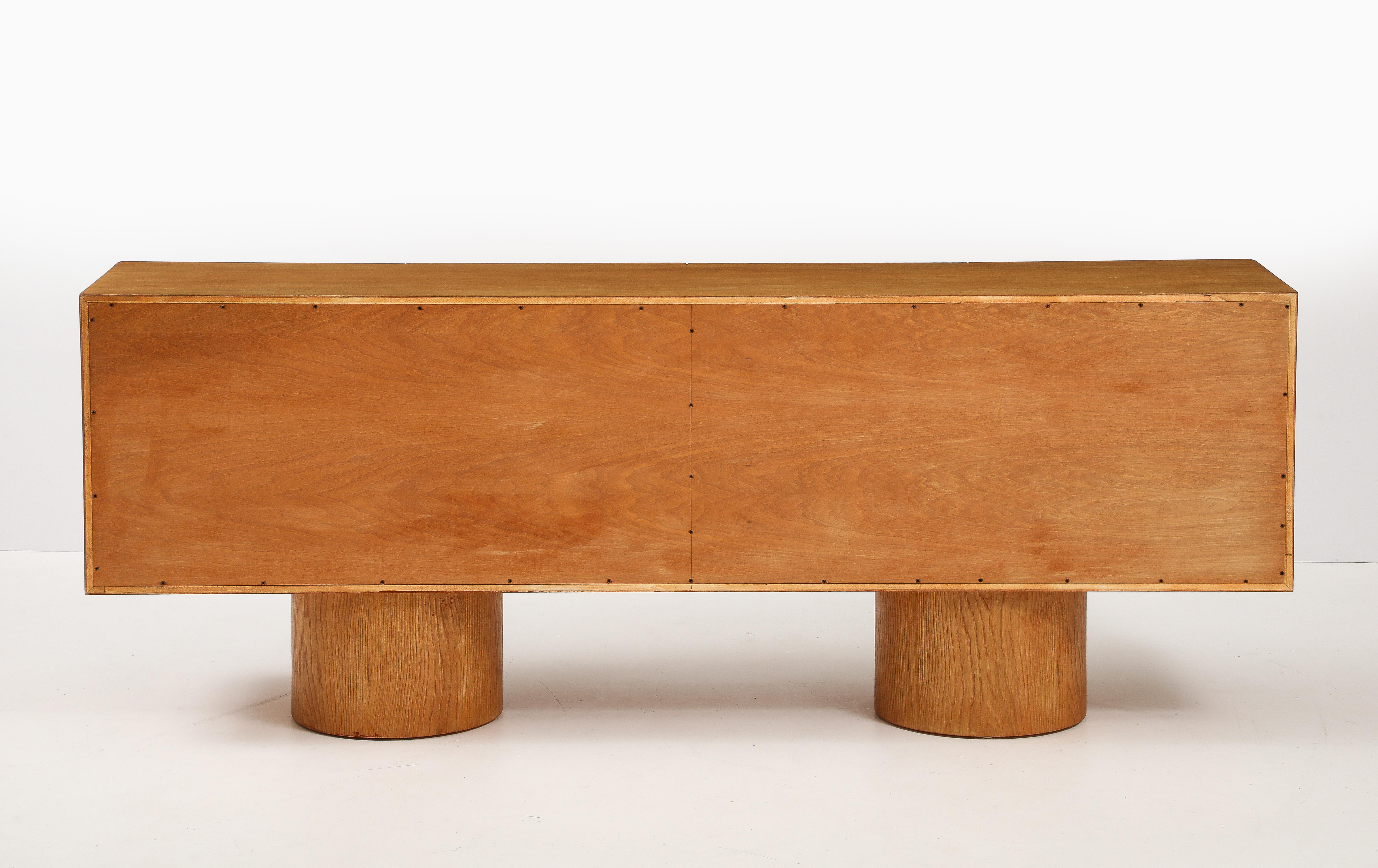 Chêne Buffet ou crédence géométrique en Oak Oak blanc sur mesure, Italie en vente