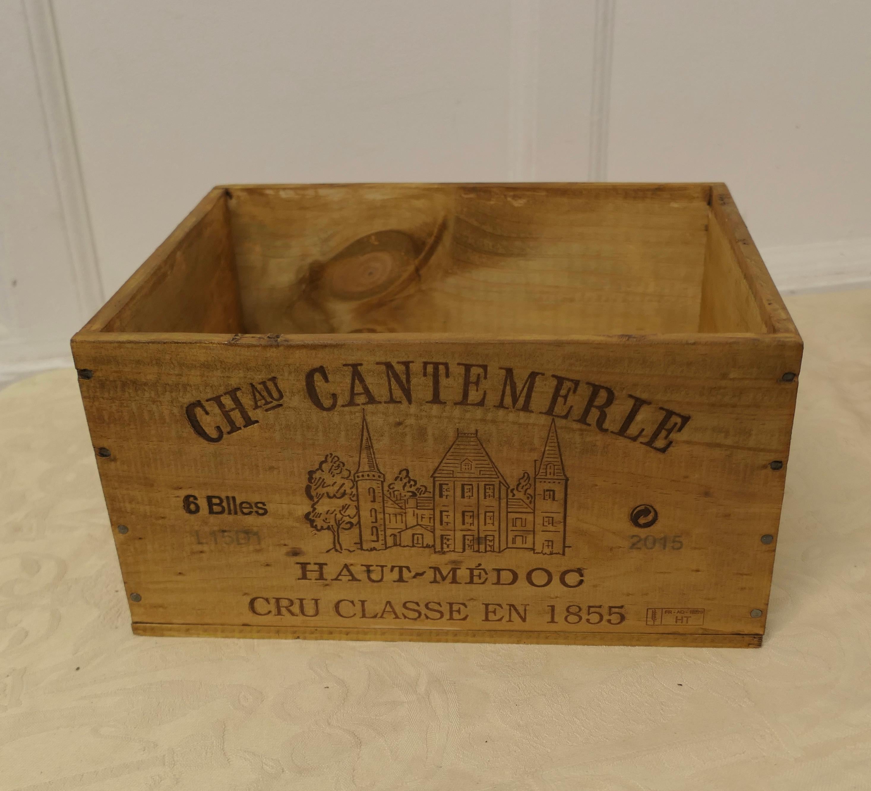  Bespoke Wine Box Gift Box, Tidy, Hamper, Caddy

This attractive piece can be put to many uses, with Christmas and Thanks Giving just around the corner, it would make a great hamper or simple Gift box to set off that special Surprise

Once the