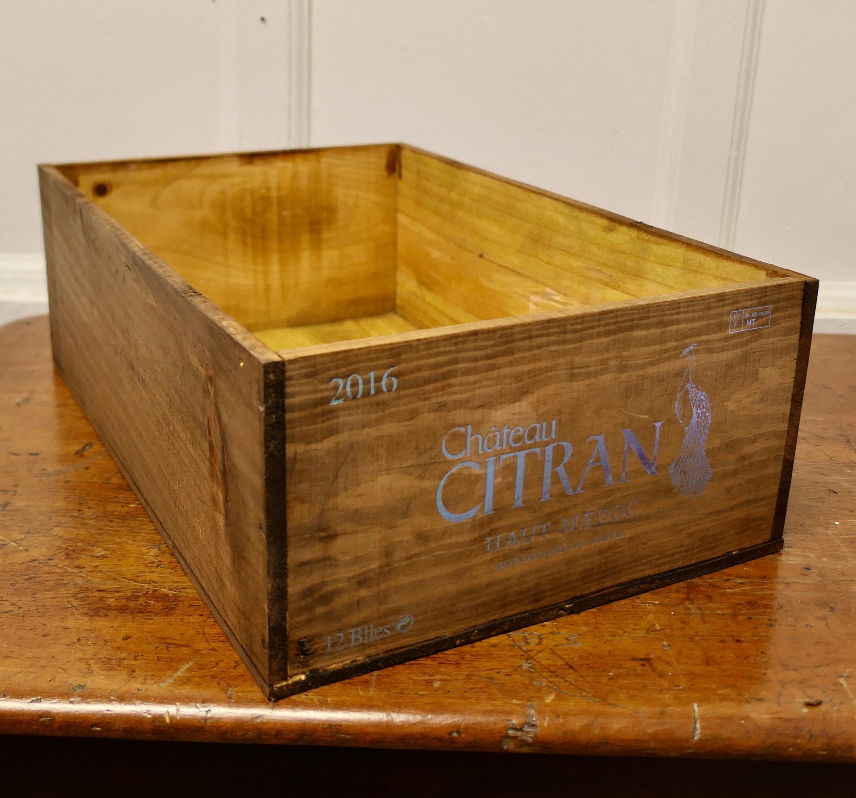 Cedar  Bespoke Wine Box Gift Box, Tidy, Hamper, Caddy    For Sale