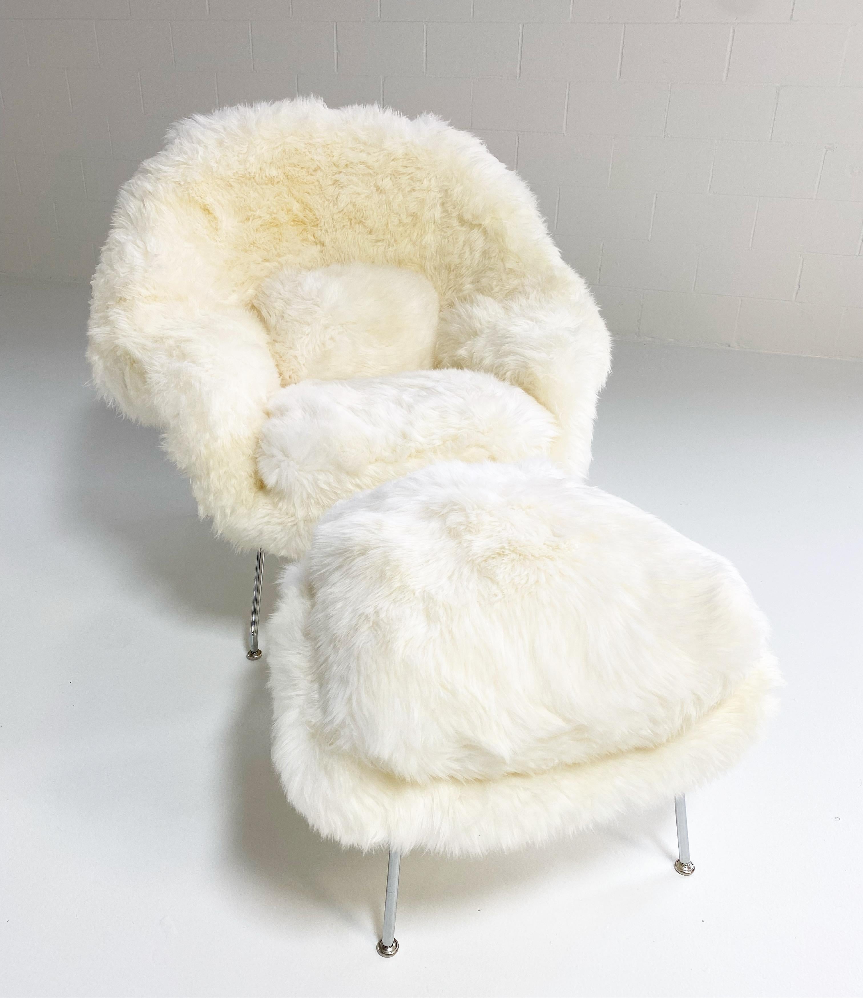 Contemporary Forsyth Bespoke Womb Chair and Ottoman in New Zealand Sheepskin, Ivory For Sale