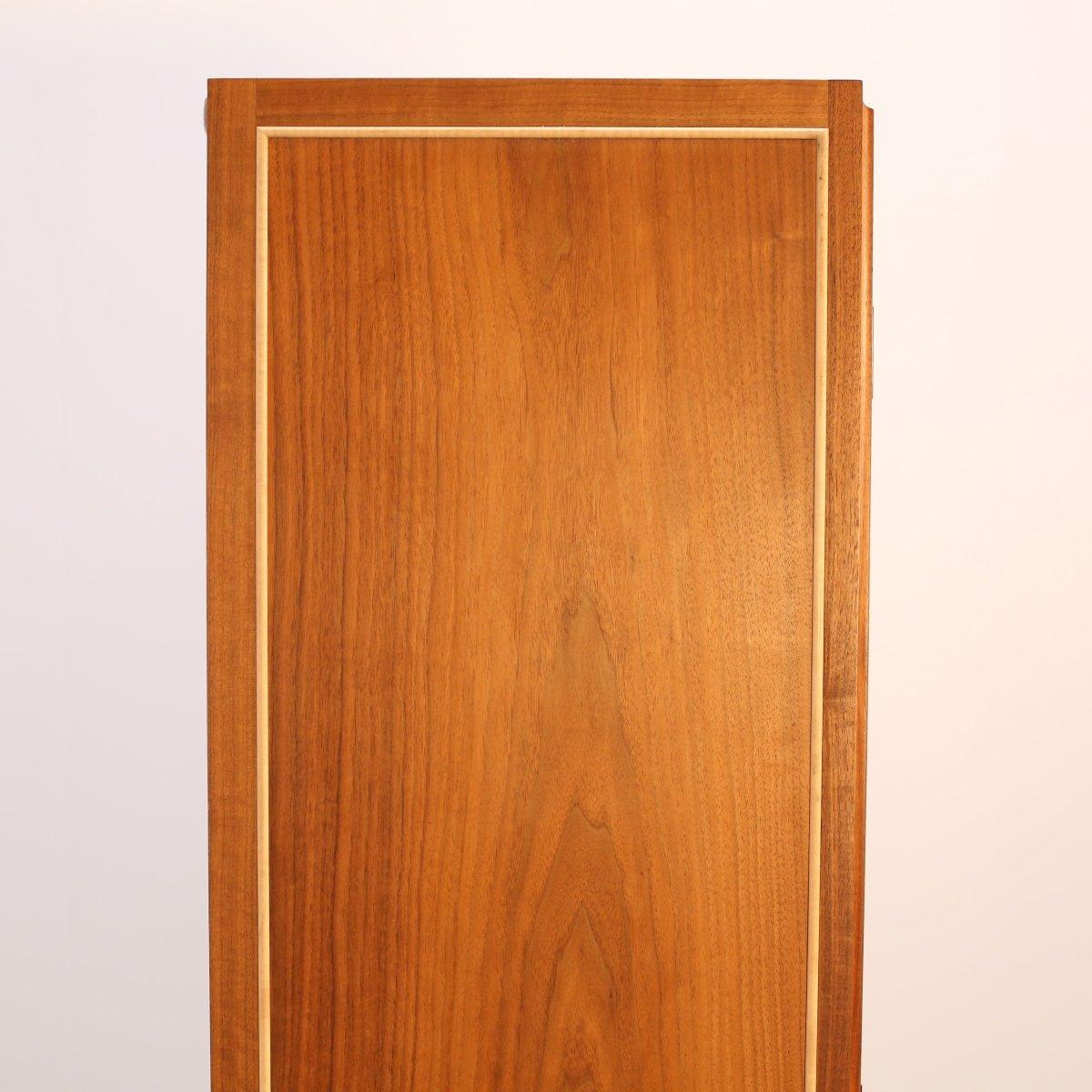 Maßgeschneiderter Getränkeschrank aus Holz (21. Jahrhundert und zeitgenössisch) im Angebot