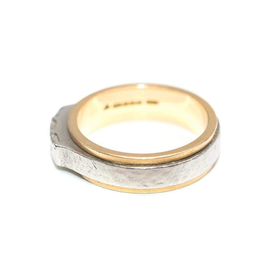 Bespoke Yellow Gold and Platinum Three-Diamond Ring In Good Condition In London, GB