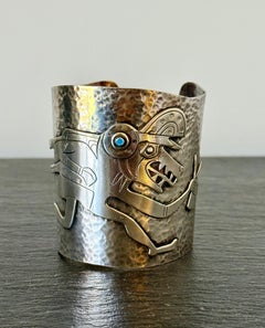 Pulsera escultórica de plata de ley Bespoken de Graziella Laffi