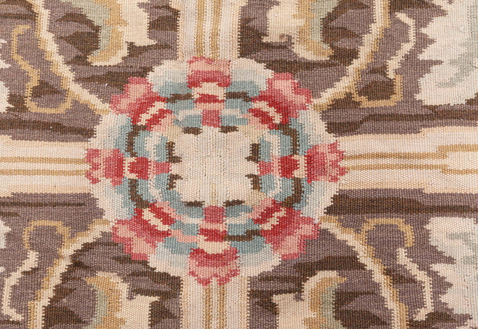 Tissé à la main Tapis Bessarabian de Doris Leslie Blau en vente