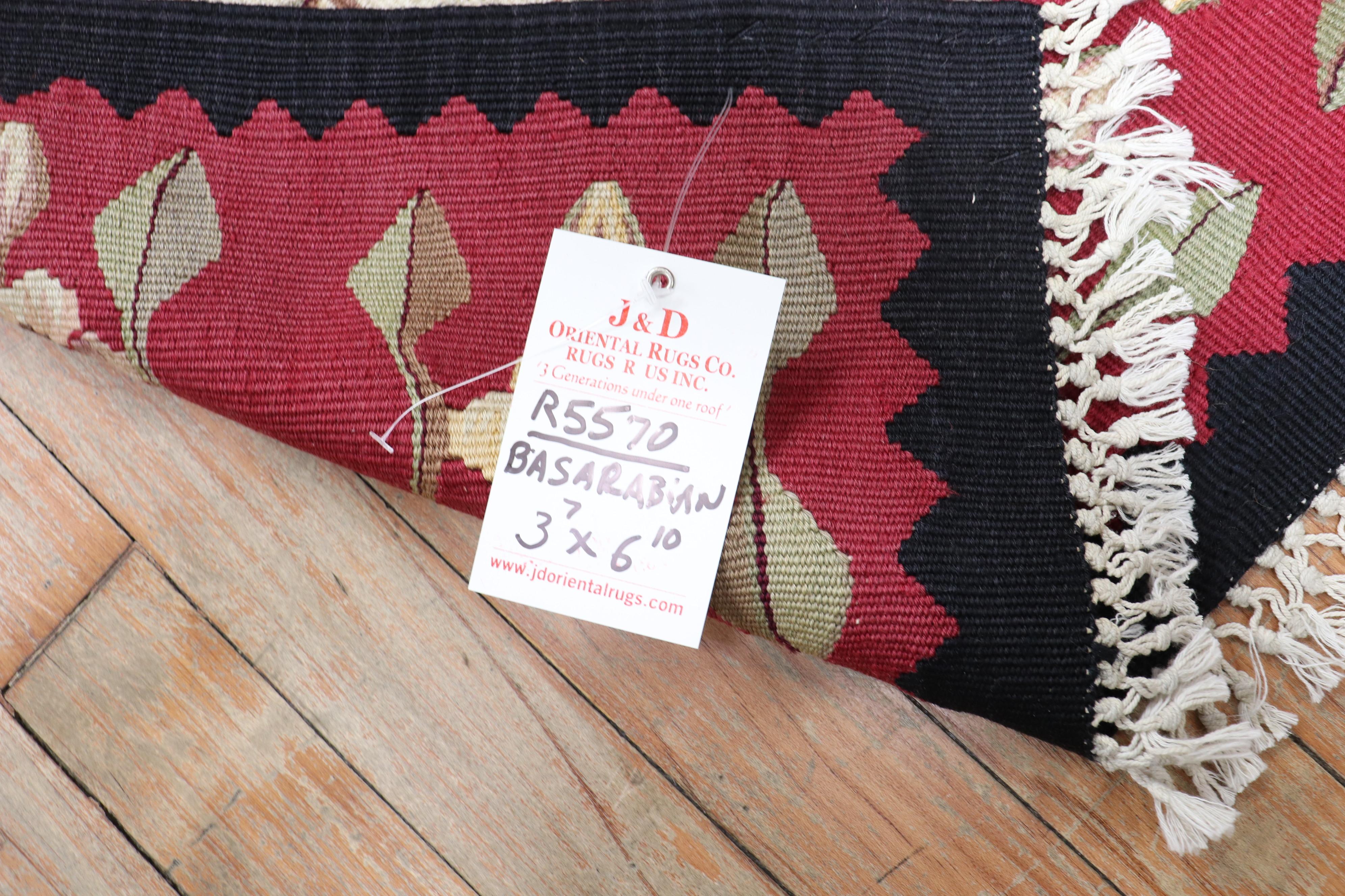 Bessarabian kilim In Good Condition For Sale In New York, NY