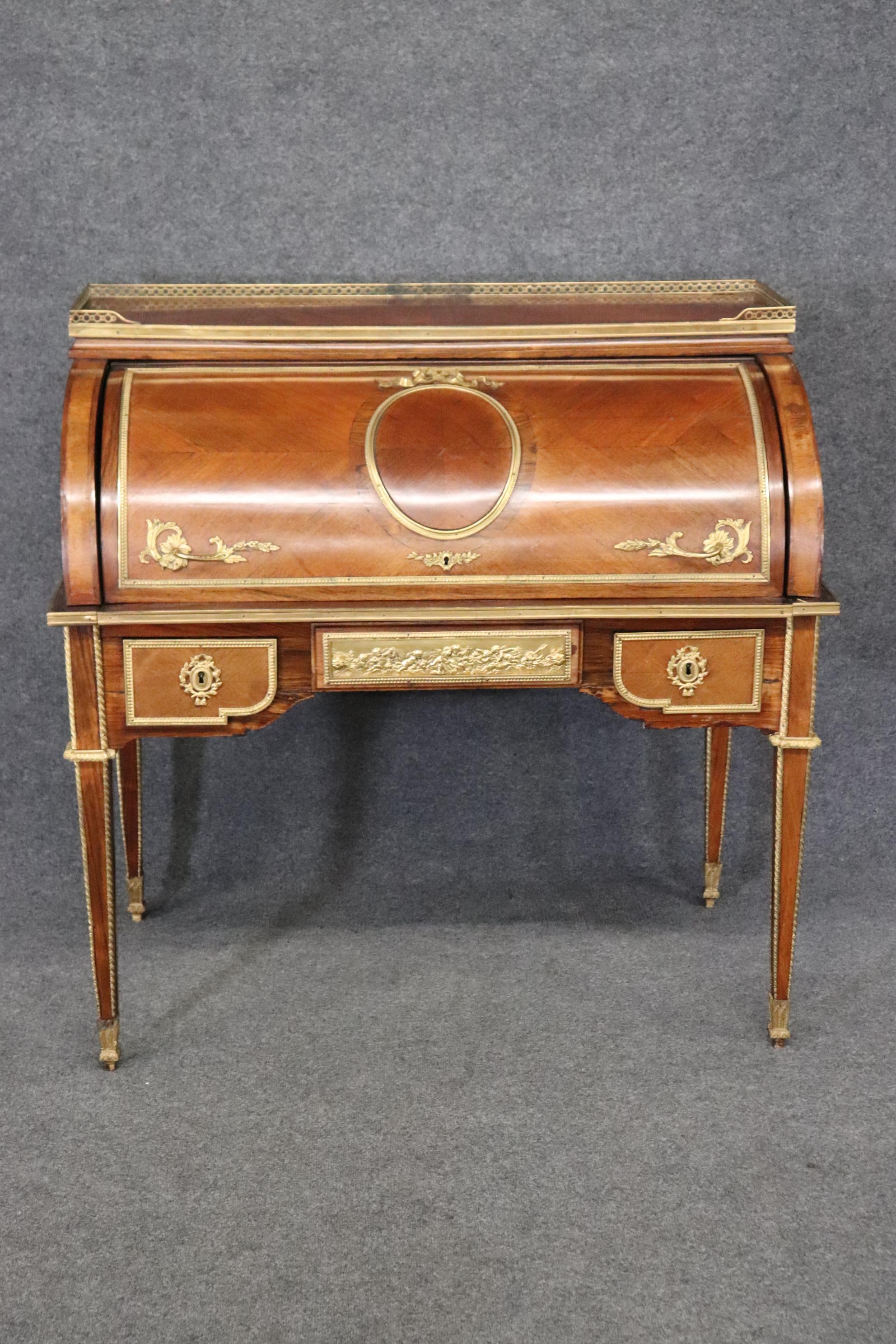 Best Dore' Bronze Mounted Putti Walnut Cylinder Writing Desk with Leather  In Good Condition For Sale In Swedesboro, NJ