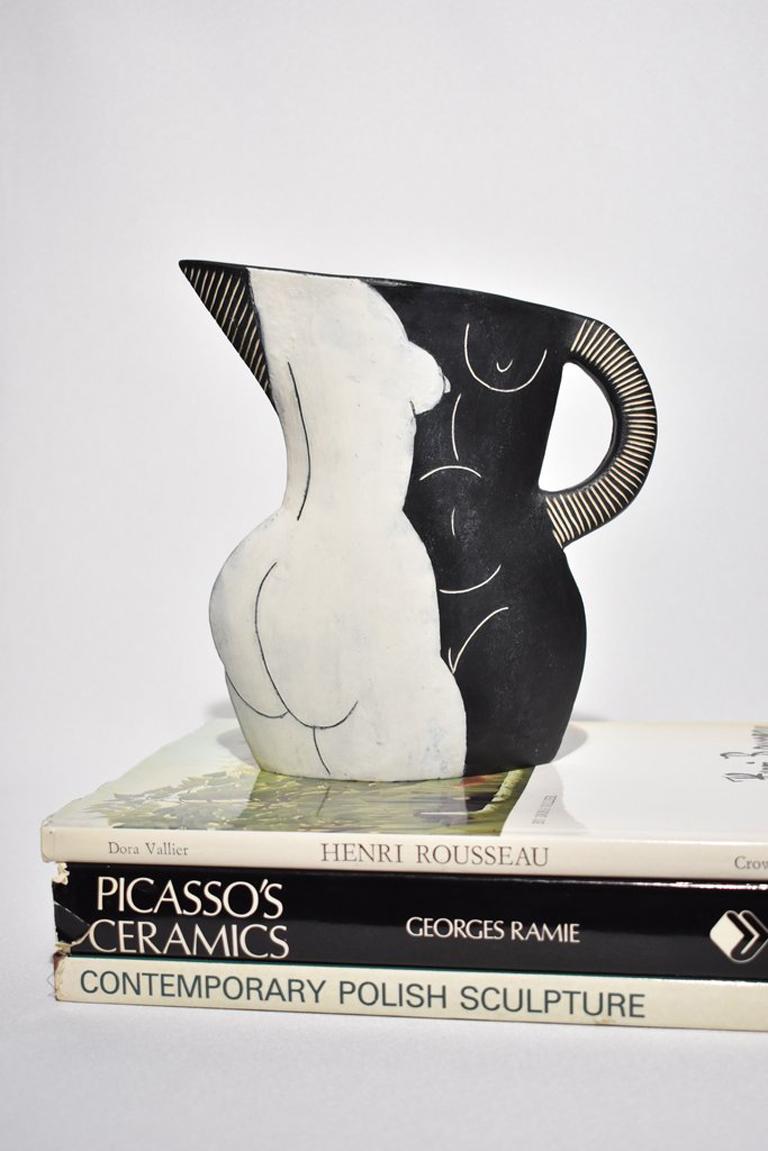 British Best Friends Ceramic Nude Form in Black and White