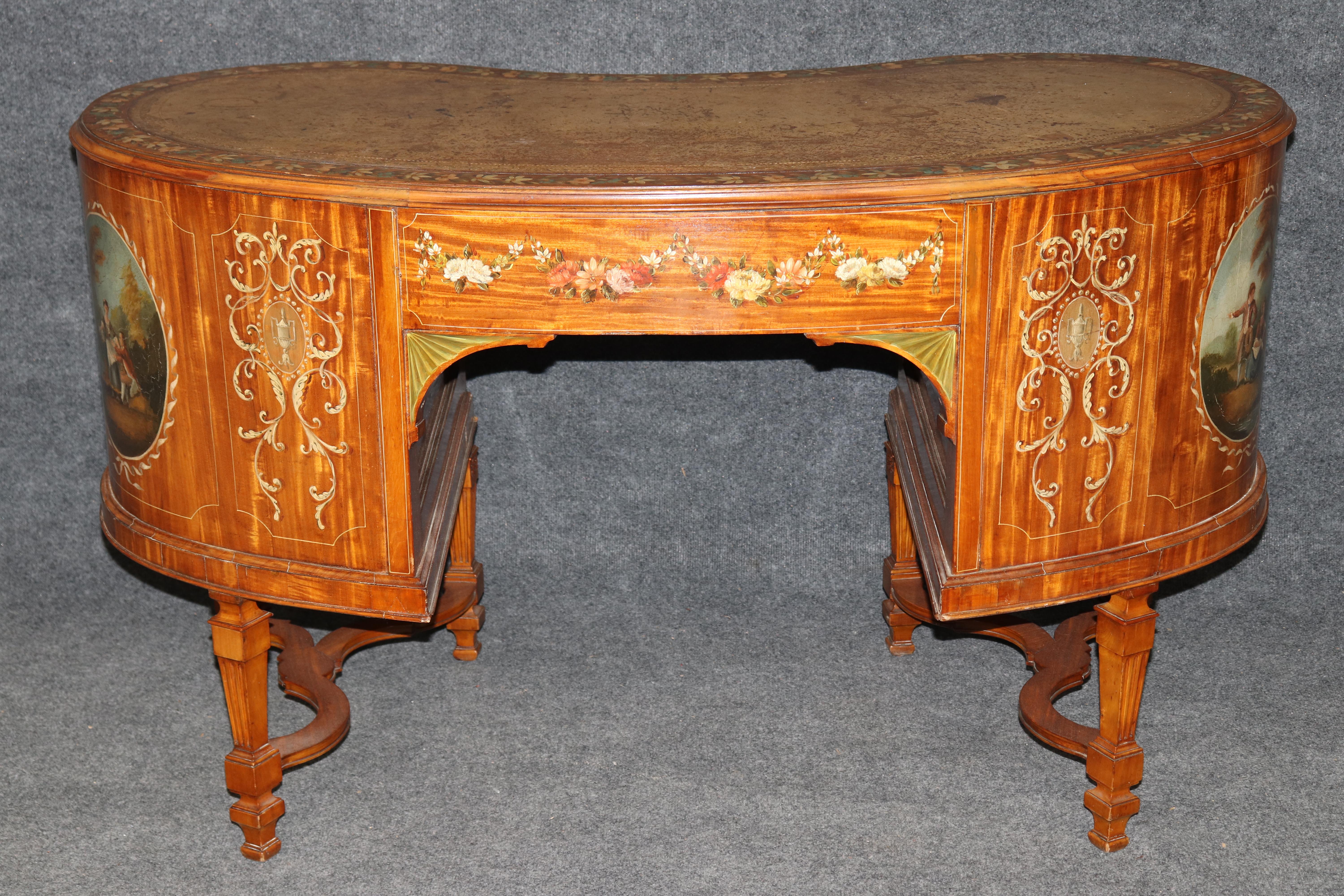 Best Quality English Satinwood Paint Decorated Adams Style Kidney Shaped Vanity im Angebot 2