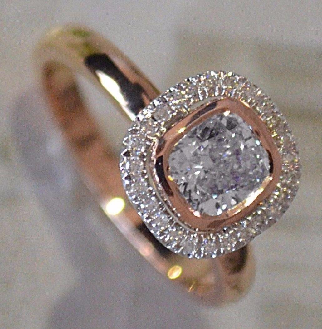 Bester Ring, 1 Karat rund mit Diamanten im Halo aus 18 Karat Roségold (Rundschliff) im Angebot