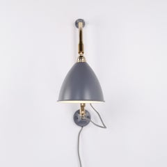 Wandleuchte „Bestlite BL6“ aus Messing und in Grau von Robert Dudley Best für Gubi